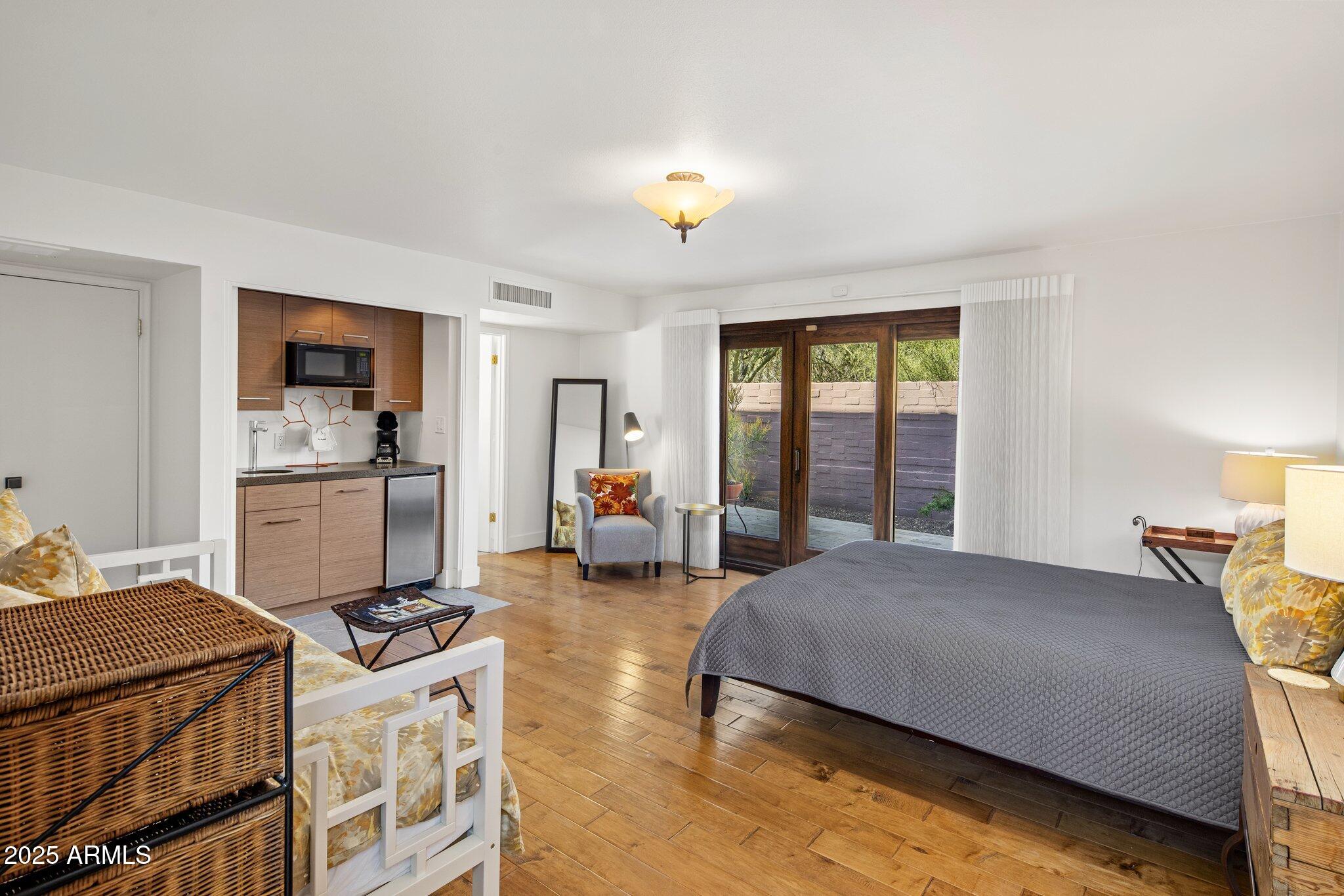 5434 E Lincoln Drive 78