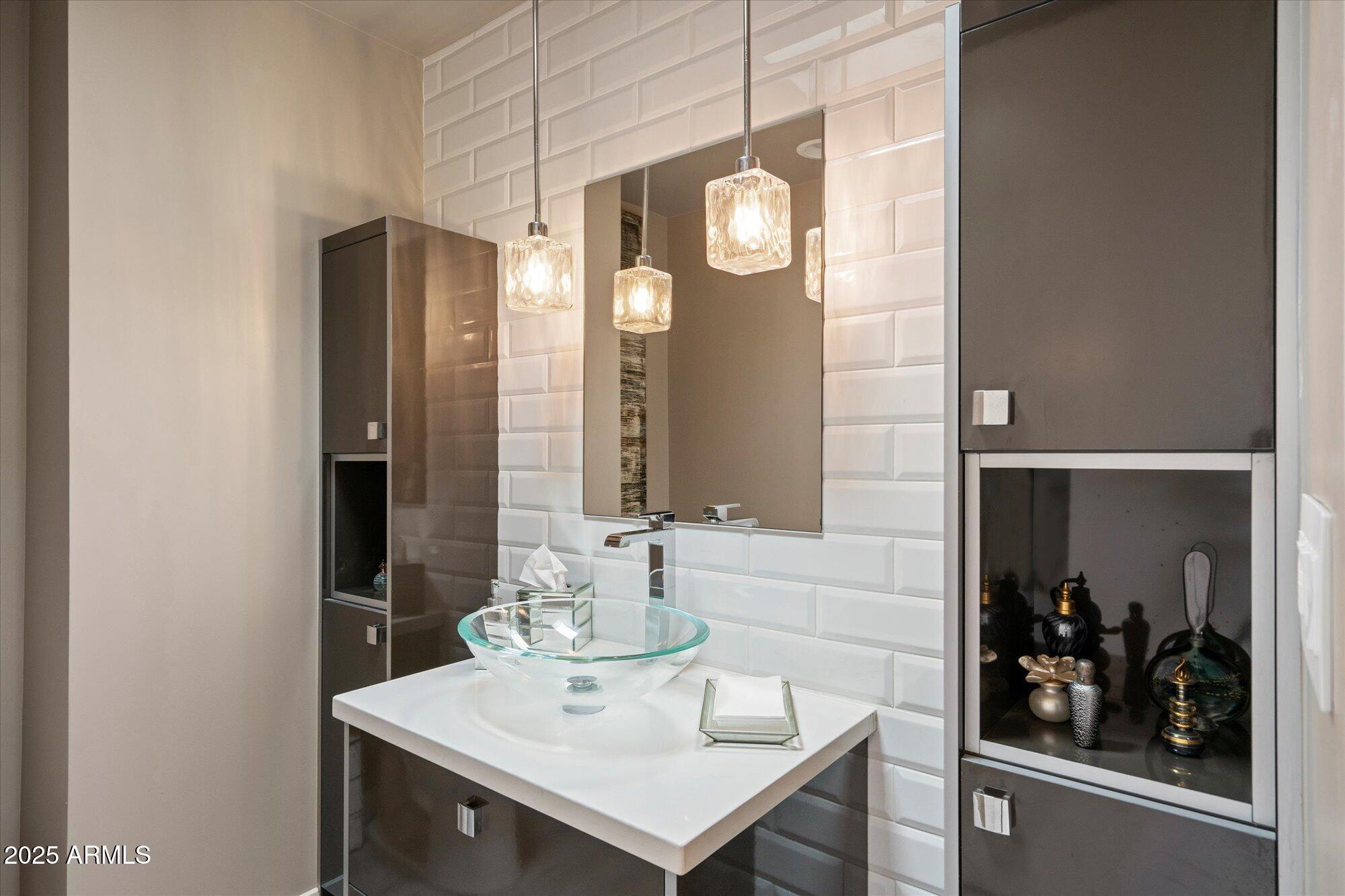 7424 N SAN MANUEL Road