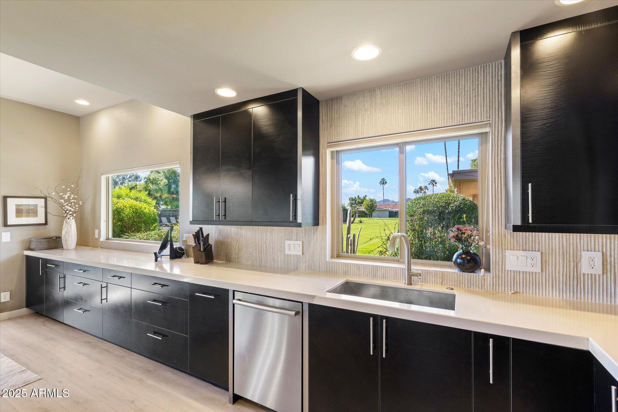 7424 N SAN MANUEL Road