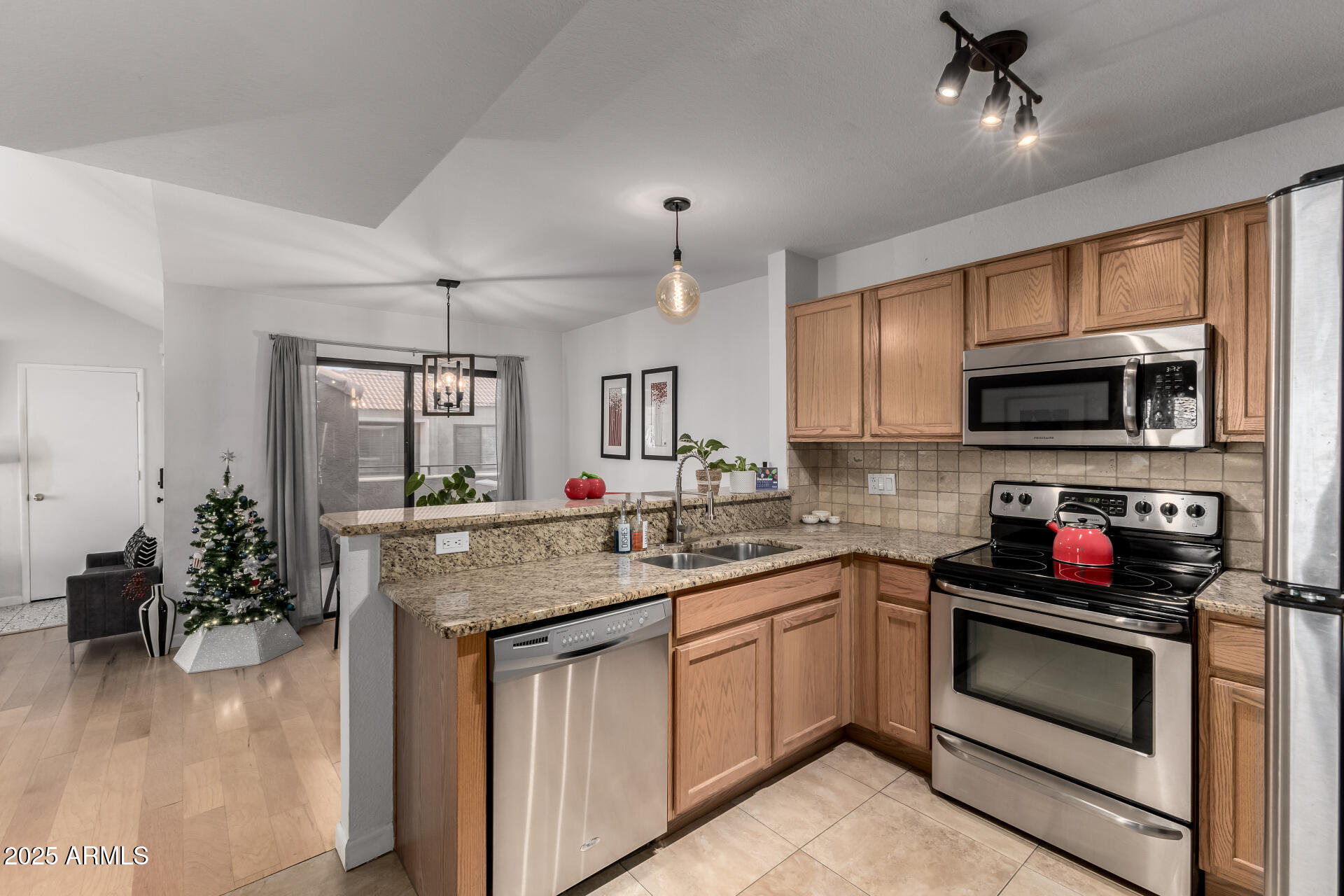 5122 E SHEA Boulevard 2097