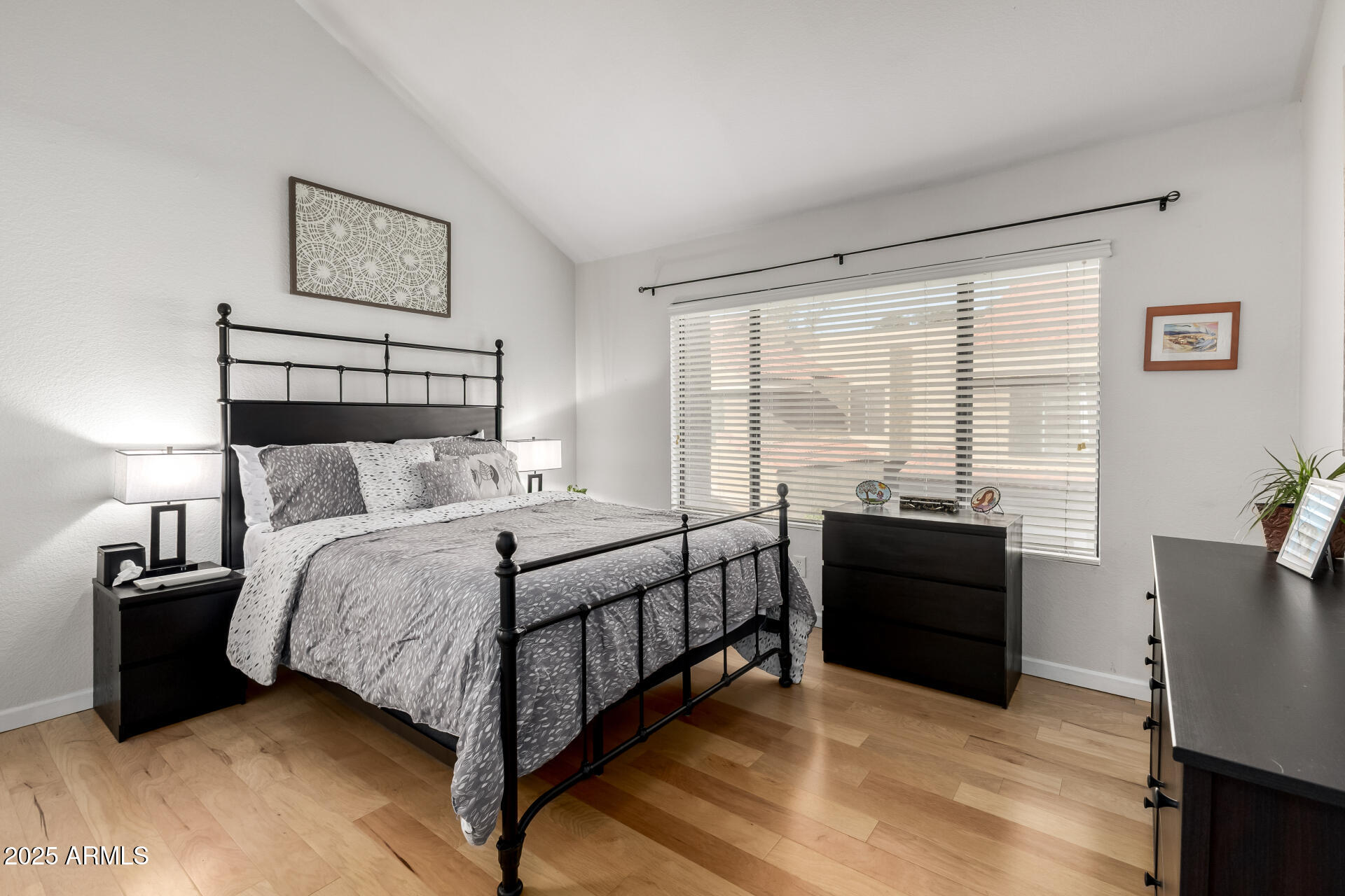 5122 E SHEA Boulevard 2097