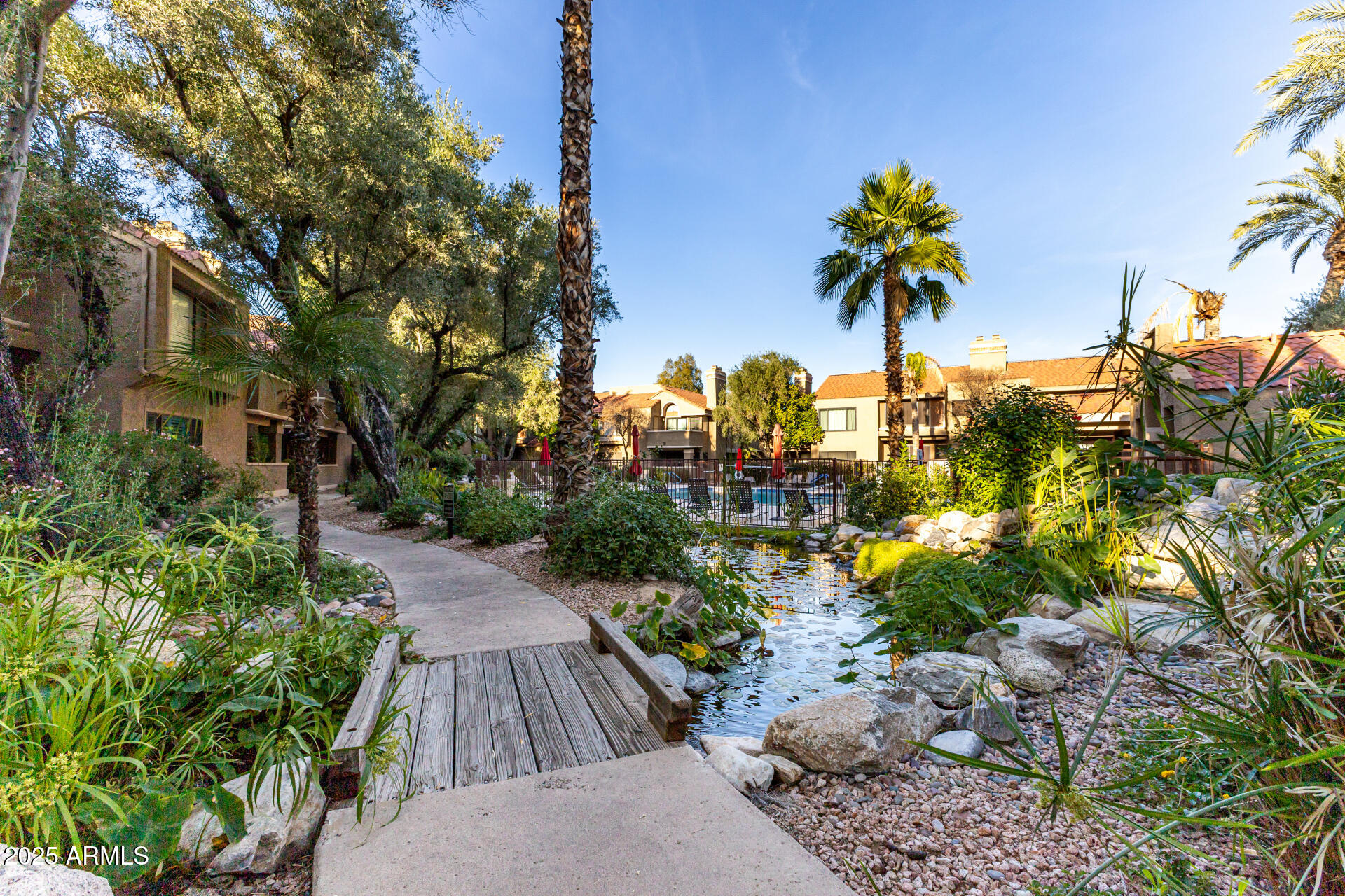 5122 E SHEA Boulevard 2097