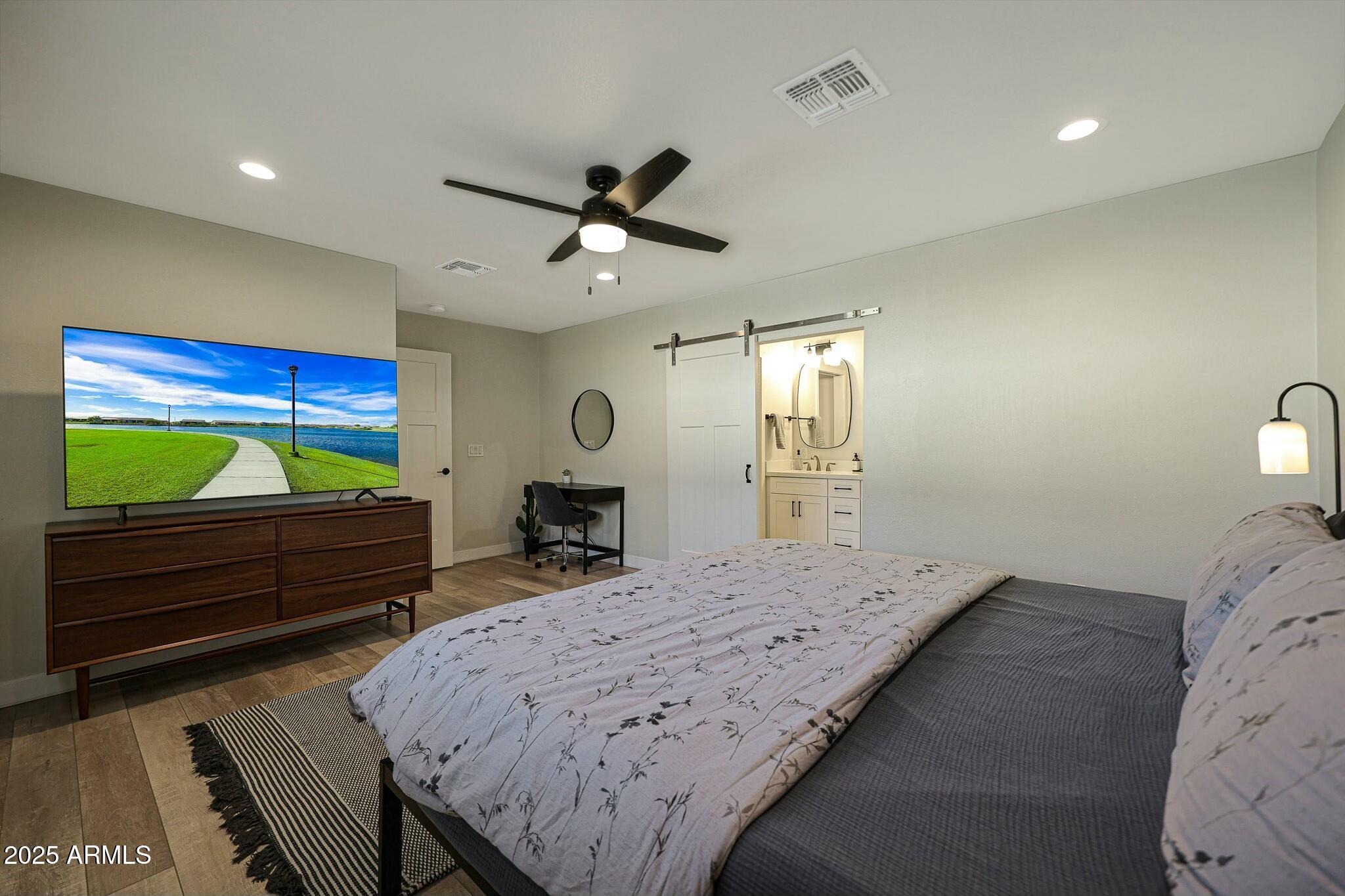 8132 E VALLEYVIEW Road