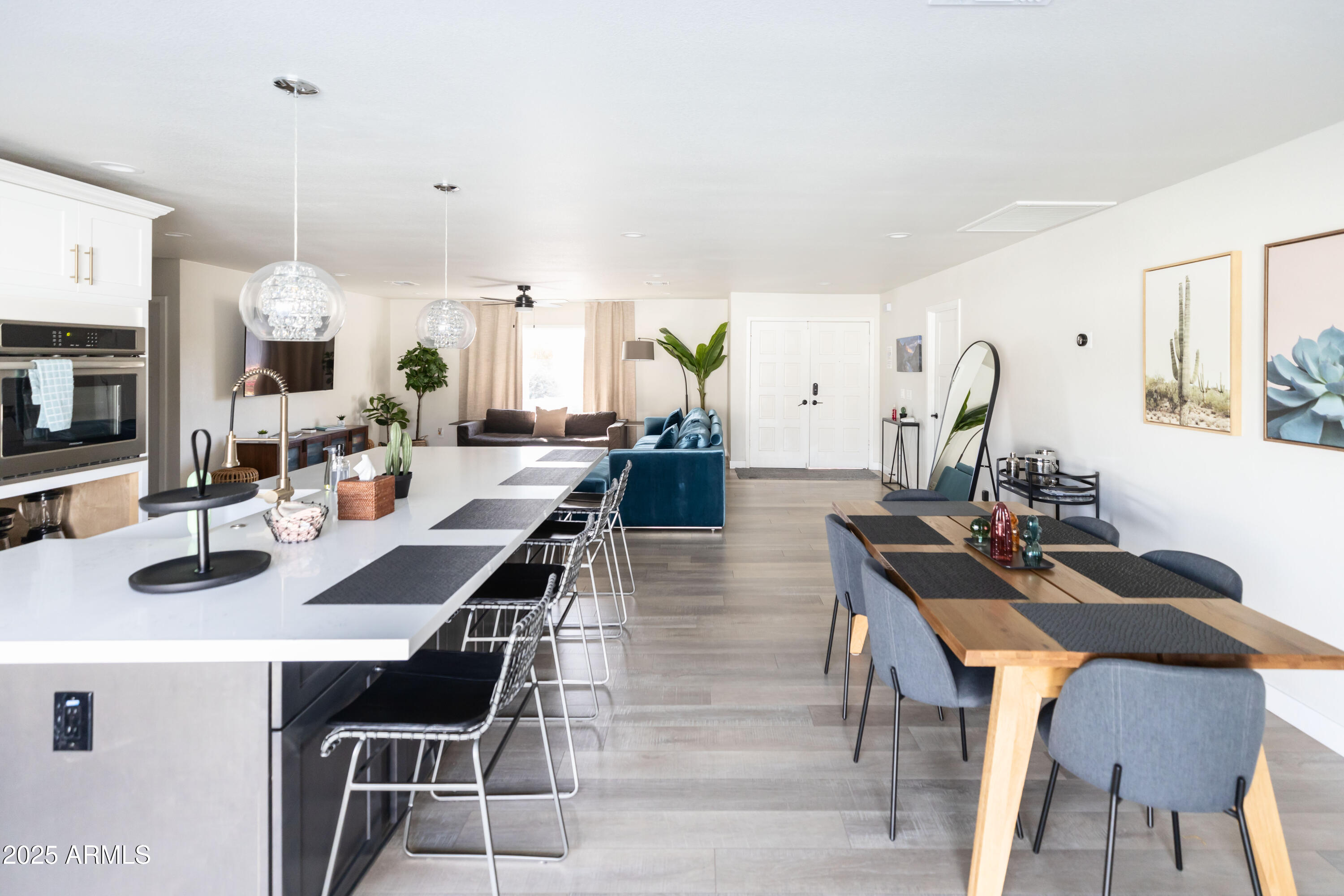 8132 E VALLEYVIEW Road