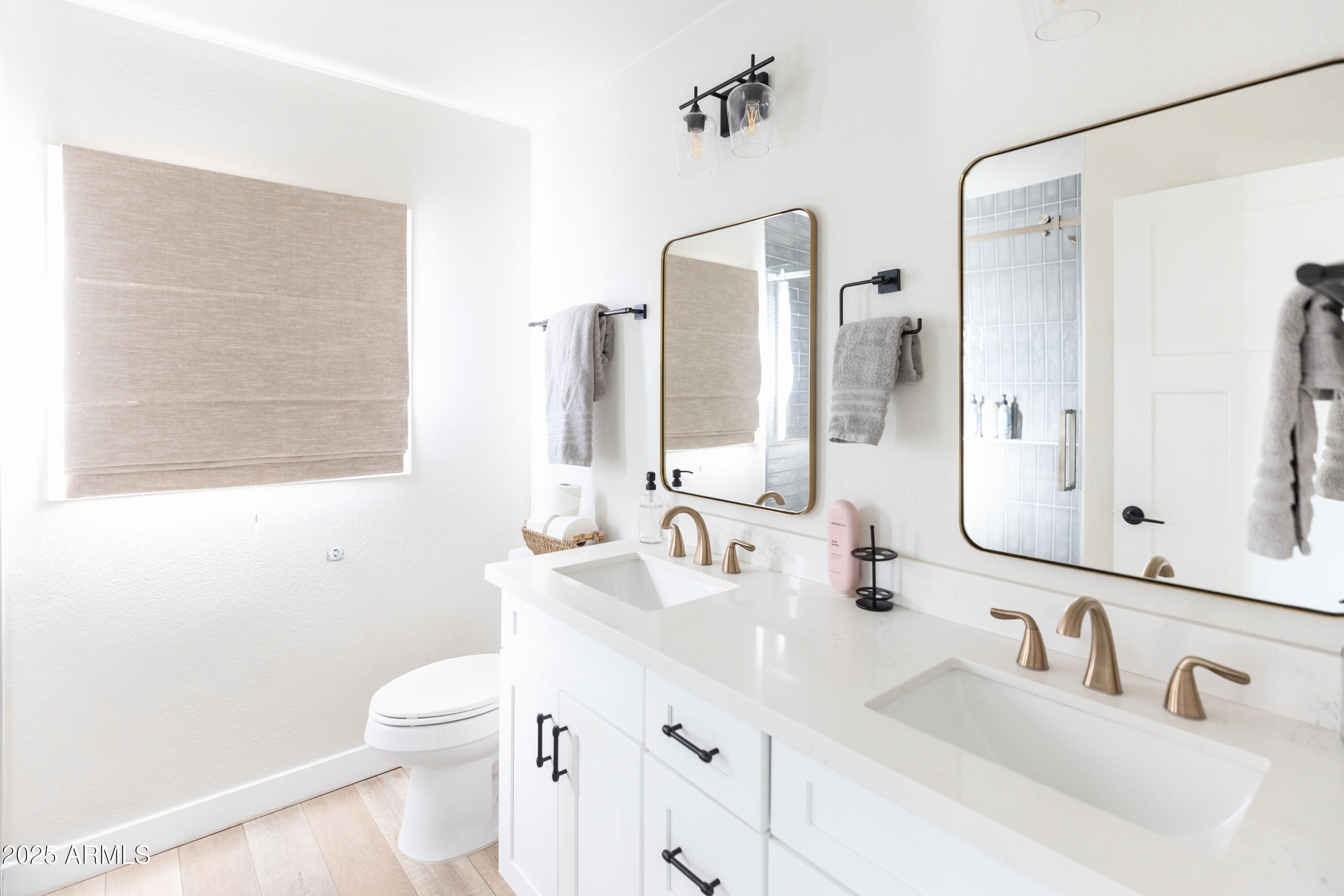 8132 E VALLEYVIEW Road