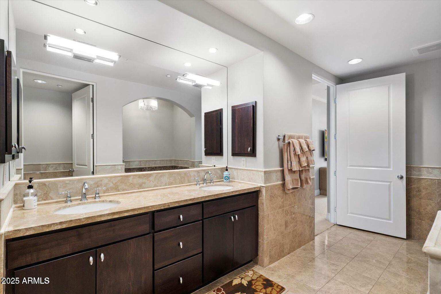 15802 N 71ST Street 551