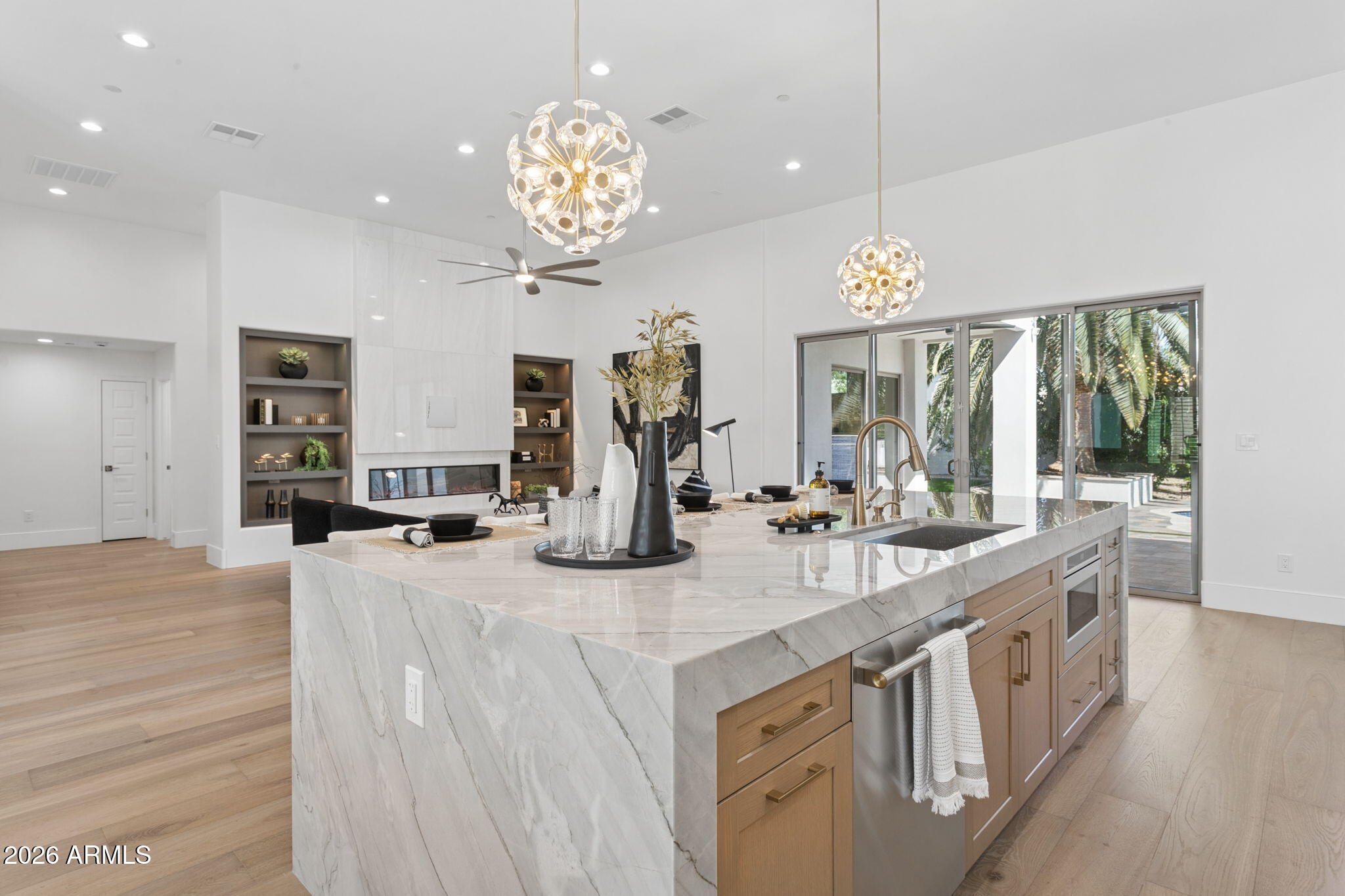 8713 N 80th