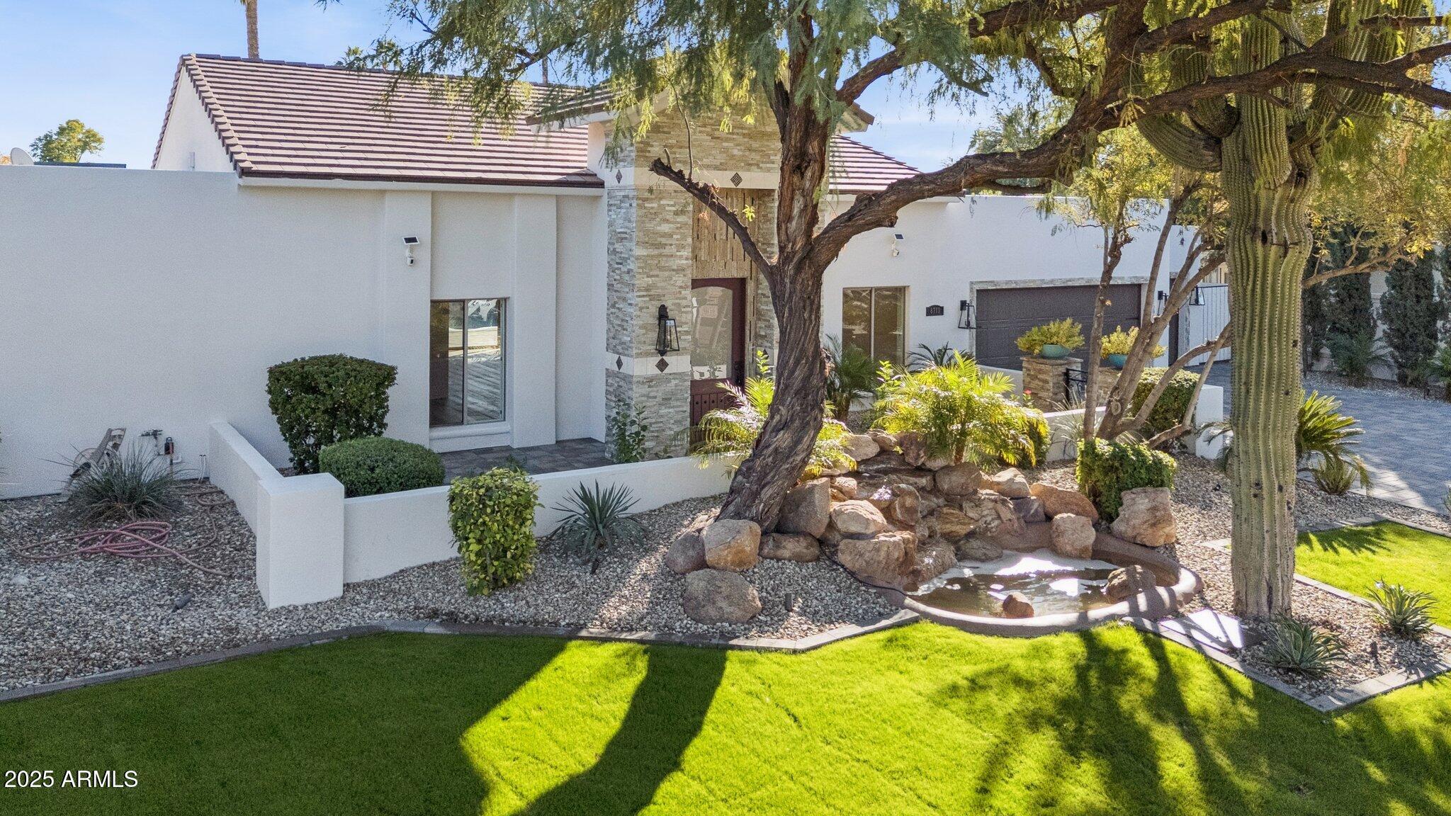 8713 N 80th