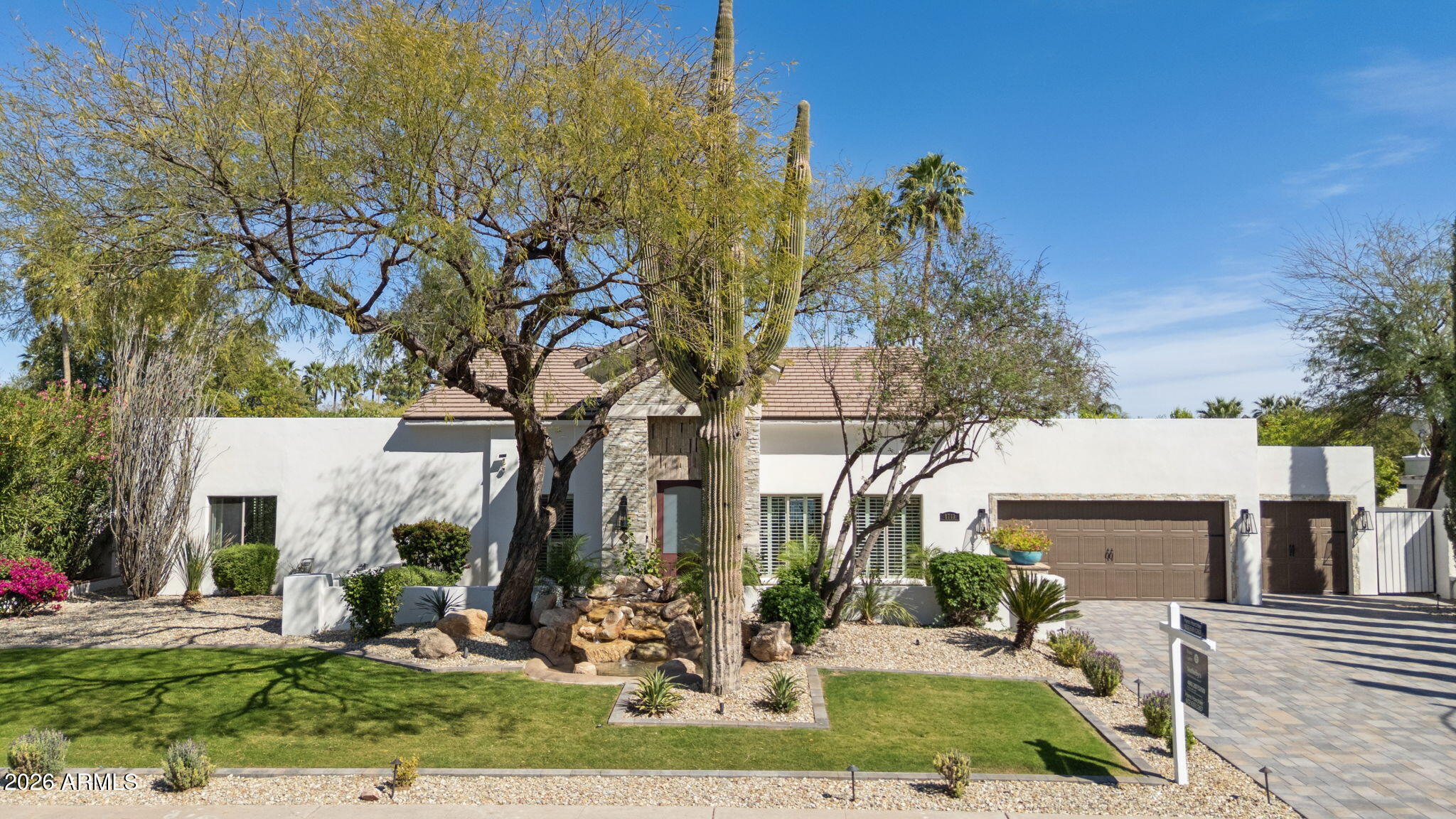 8713 N 80th