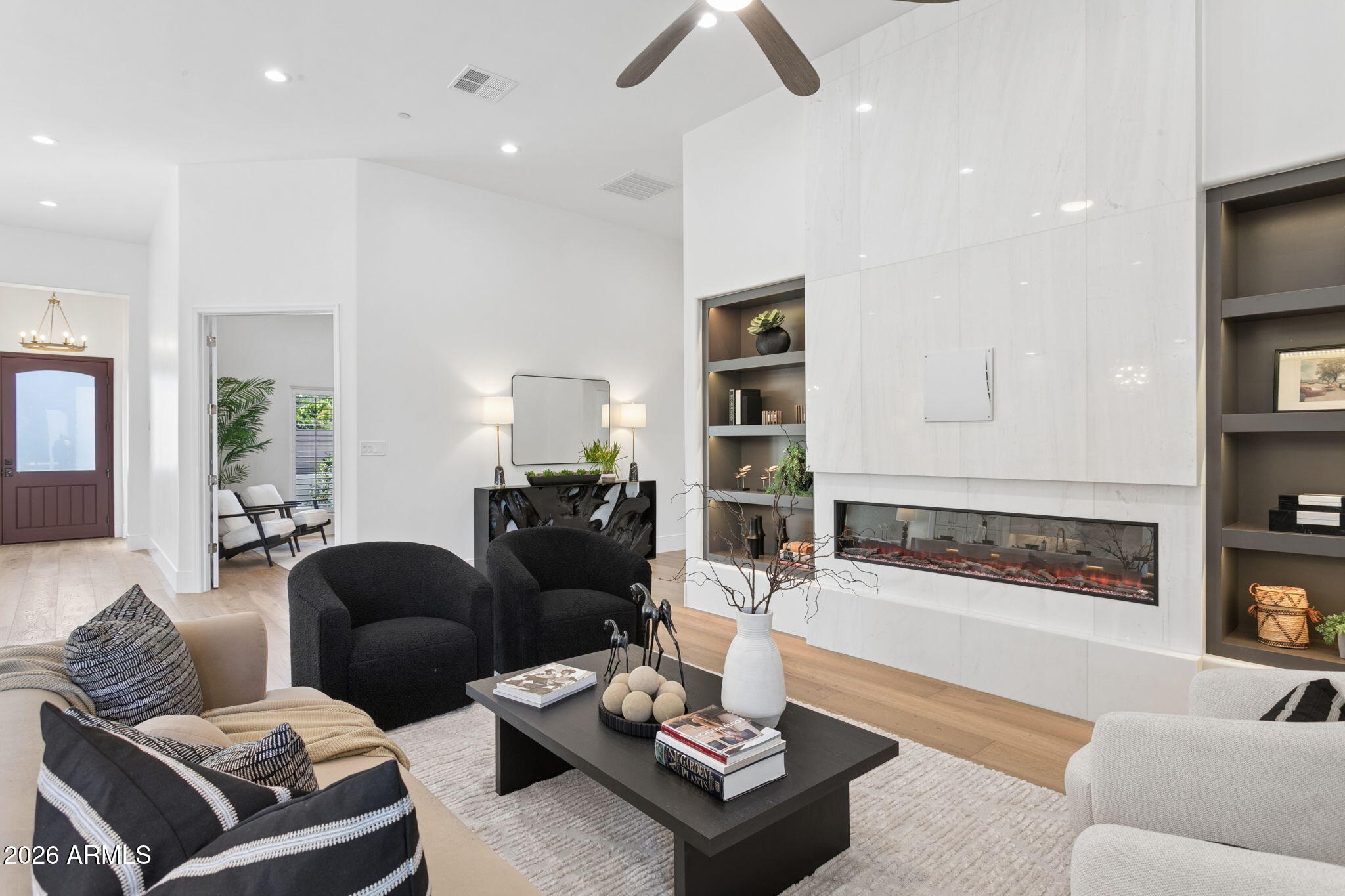 8713 N 80th