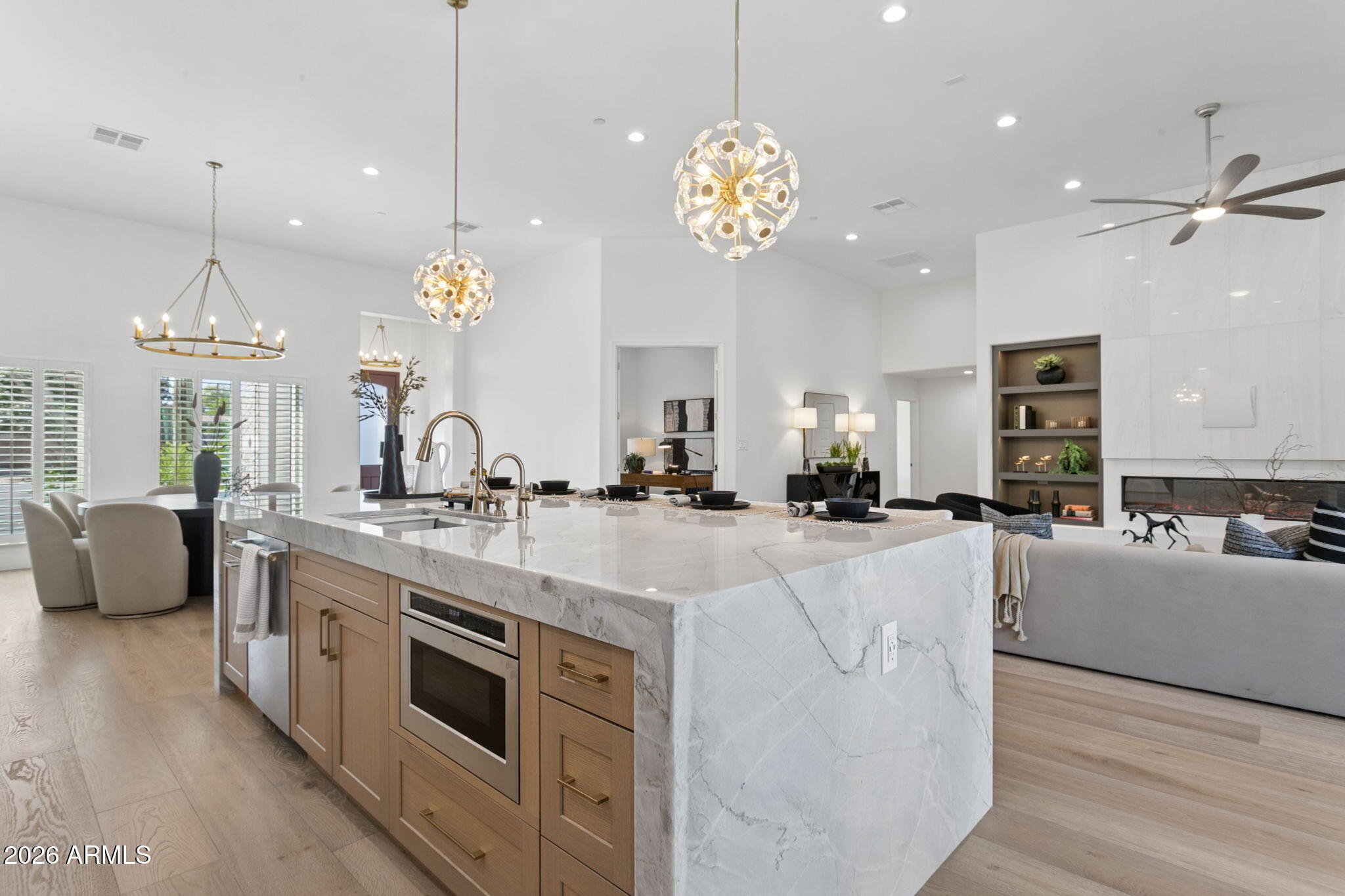 8713 N 80th