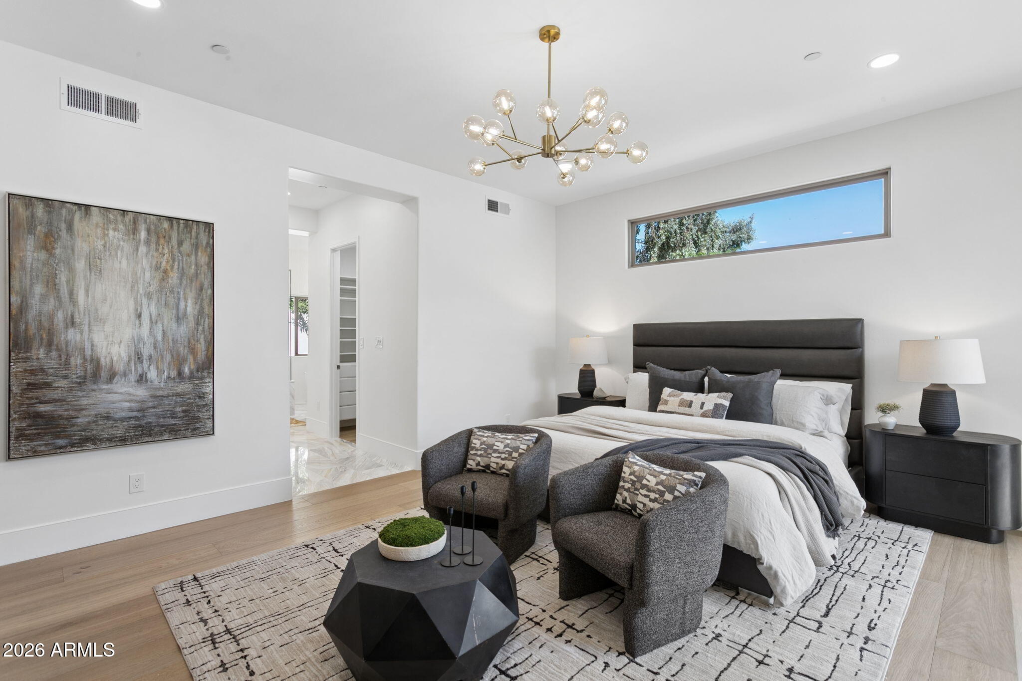 8713 N 80th
