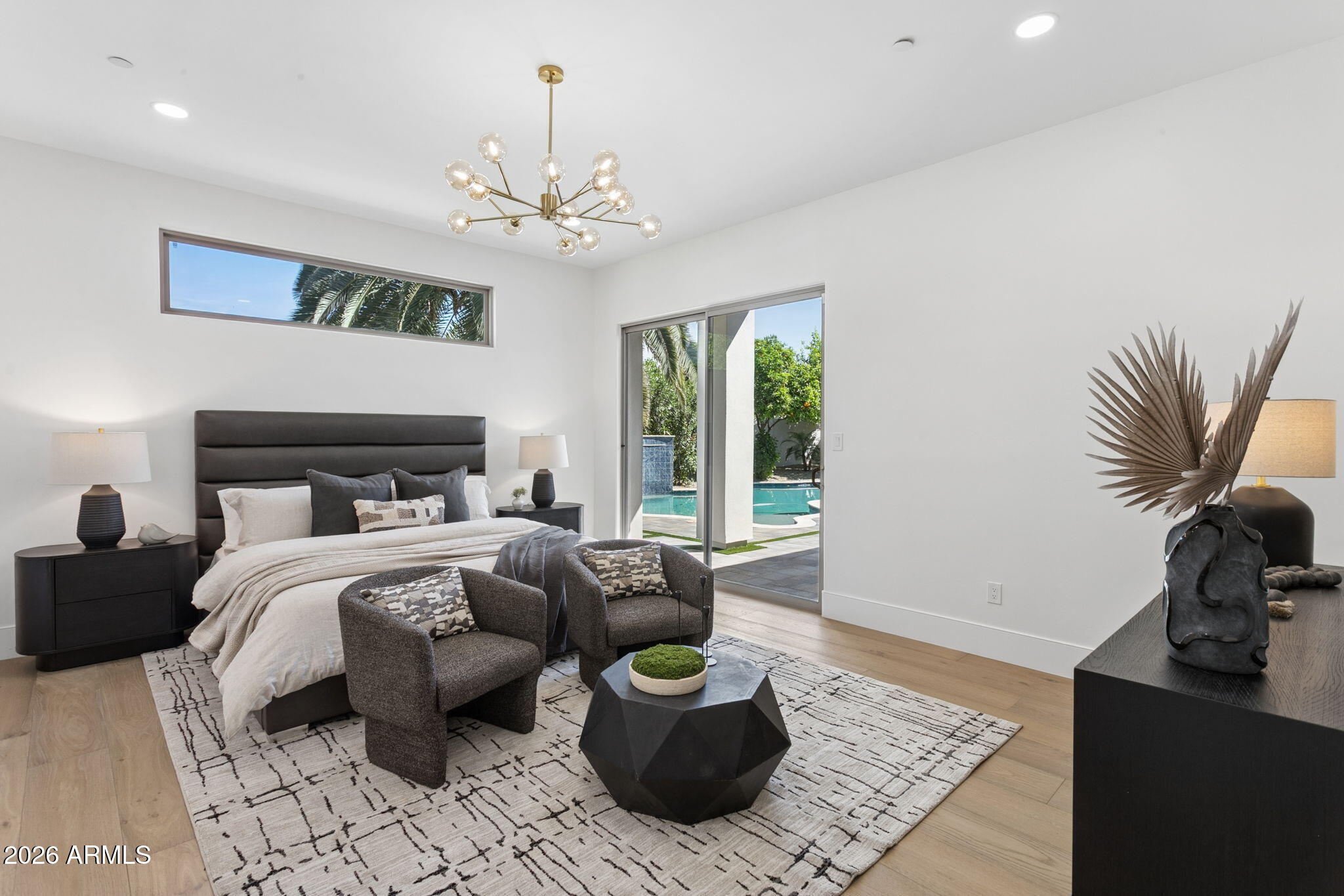 8713 N 80th