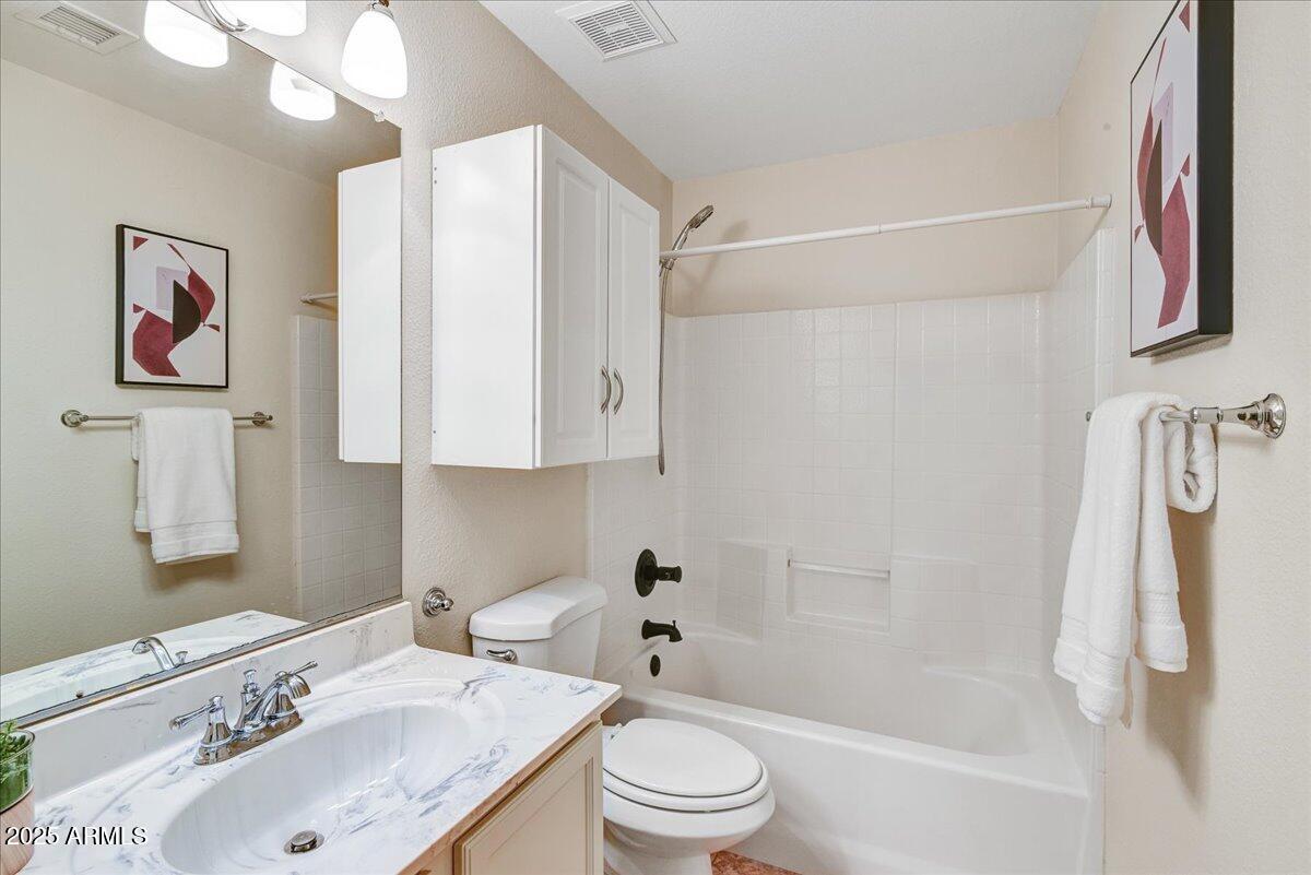 2009 E VILLA THERESA Drive