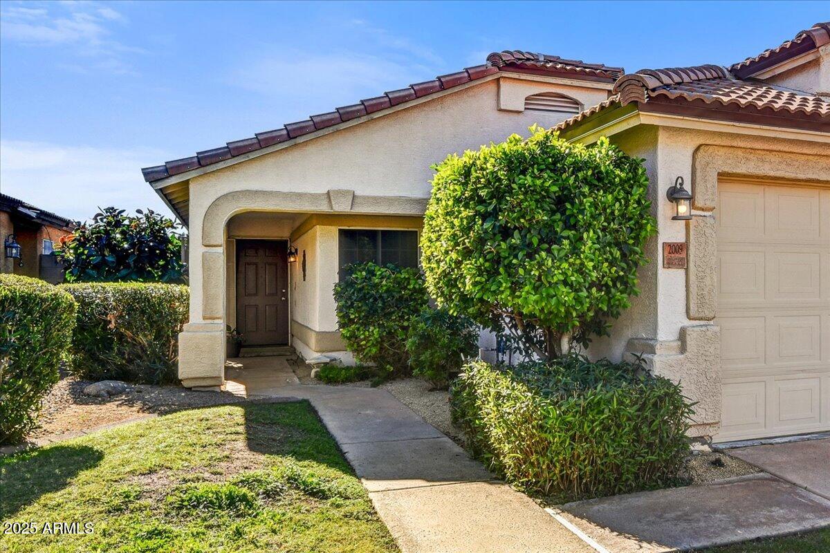 2009 E VILLA THERESA Drive