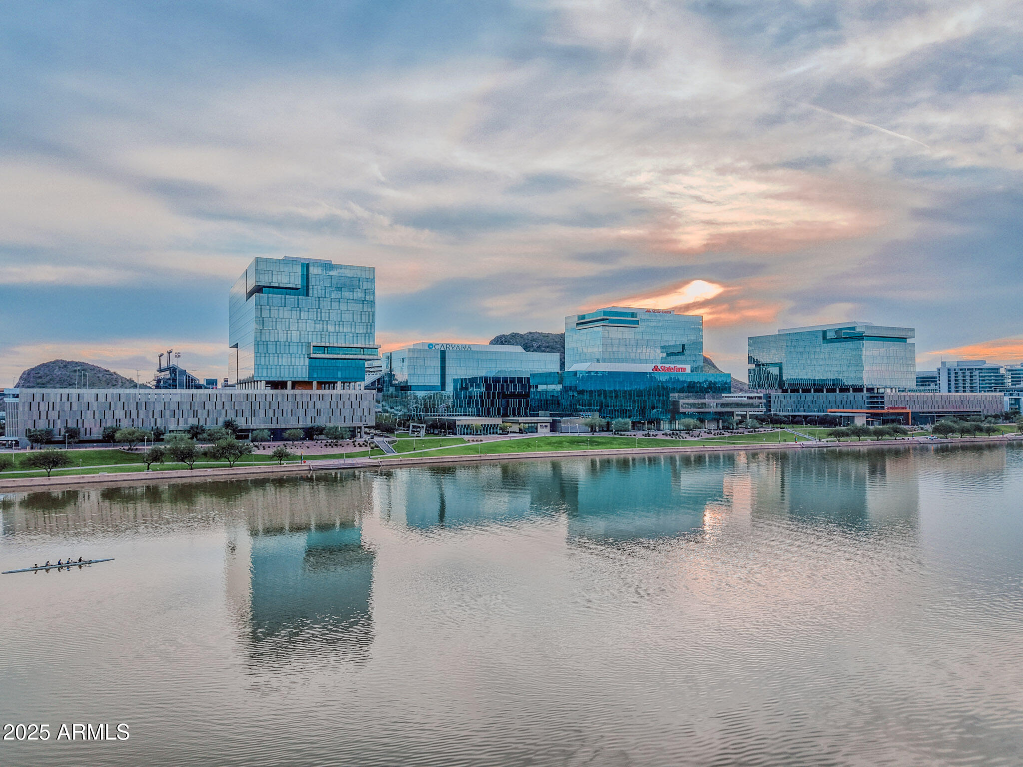 901 S SMITH Road 1065