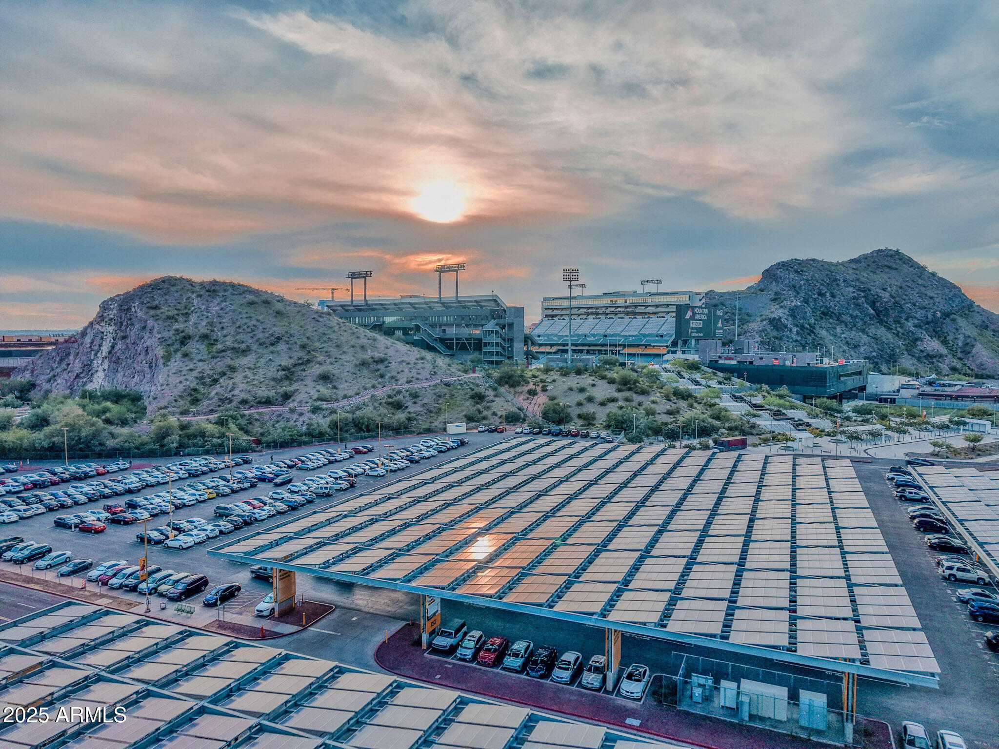 901 S SMITH Road 1065