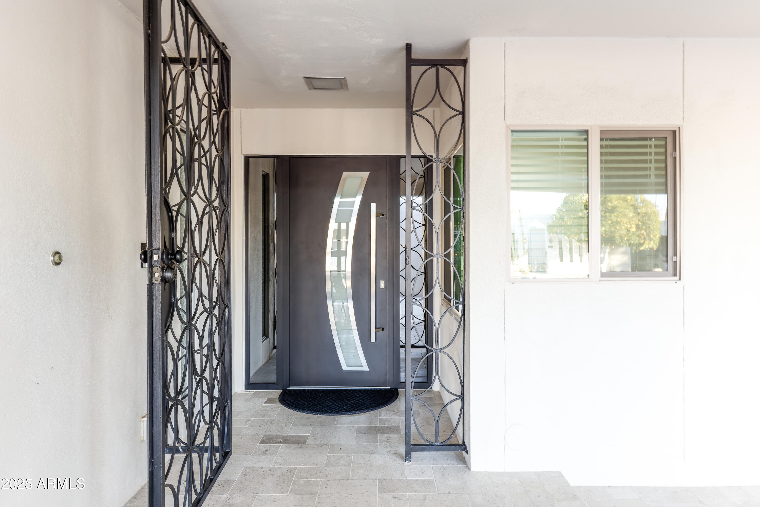 8725 E VIA DE DORADO Drive