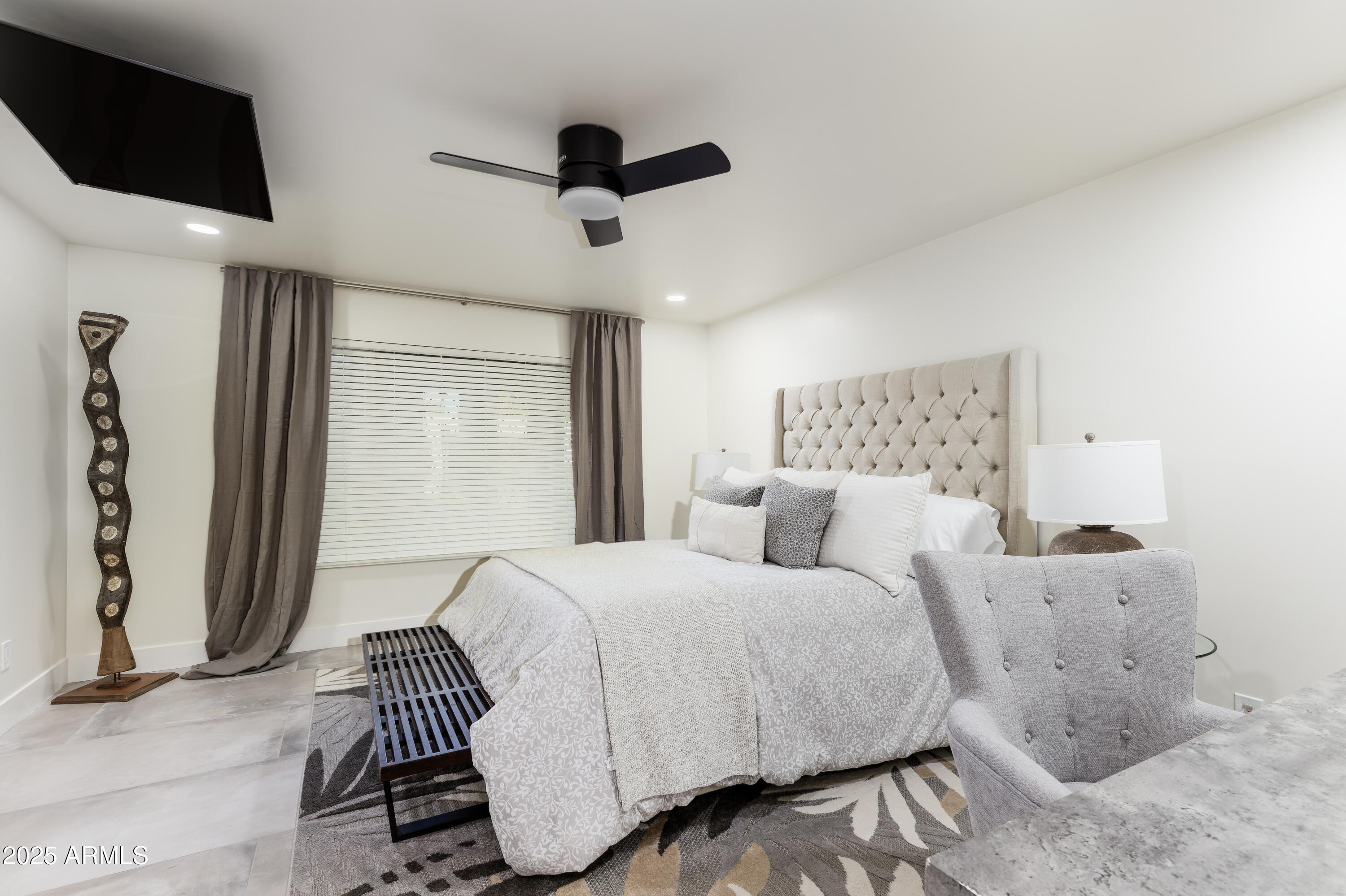 8725 E VIA DE DORADO Drive