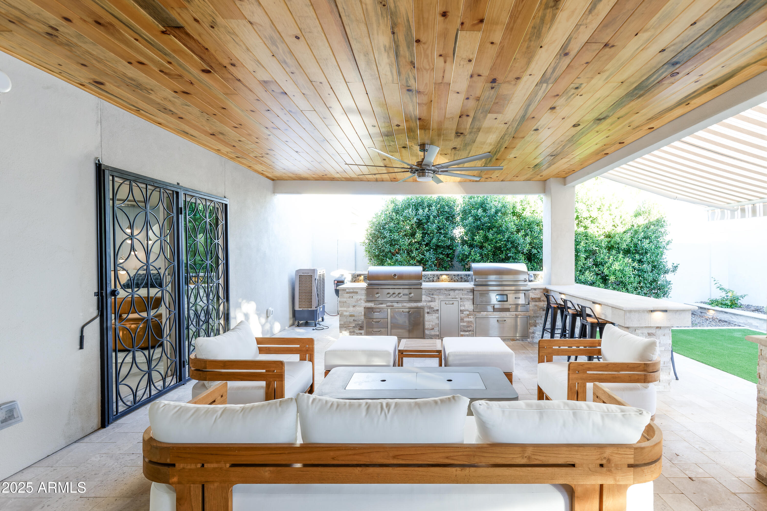 8725 E VIA DE DORADO Drive