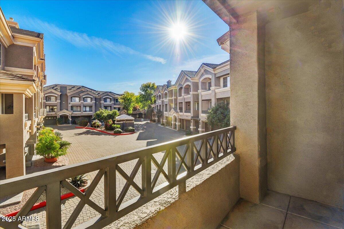 4455 E PARADISE VILLAGE Parkway S 1059