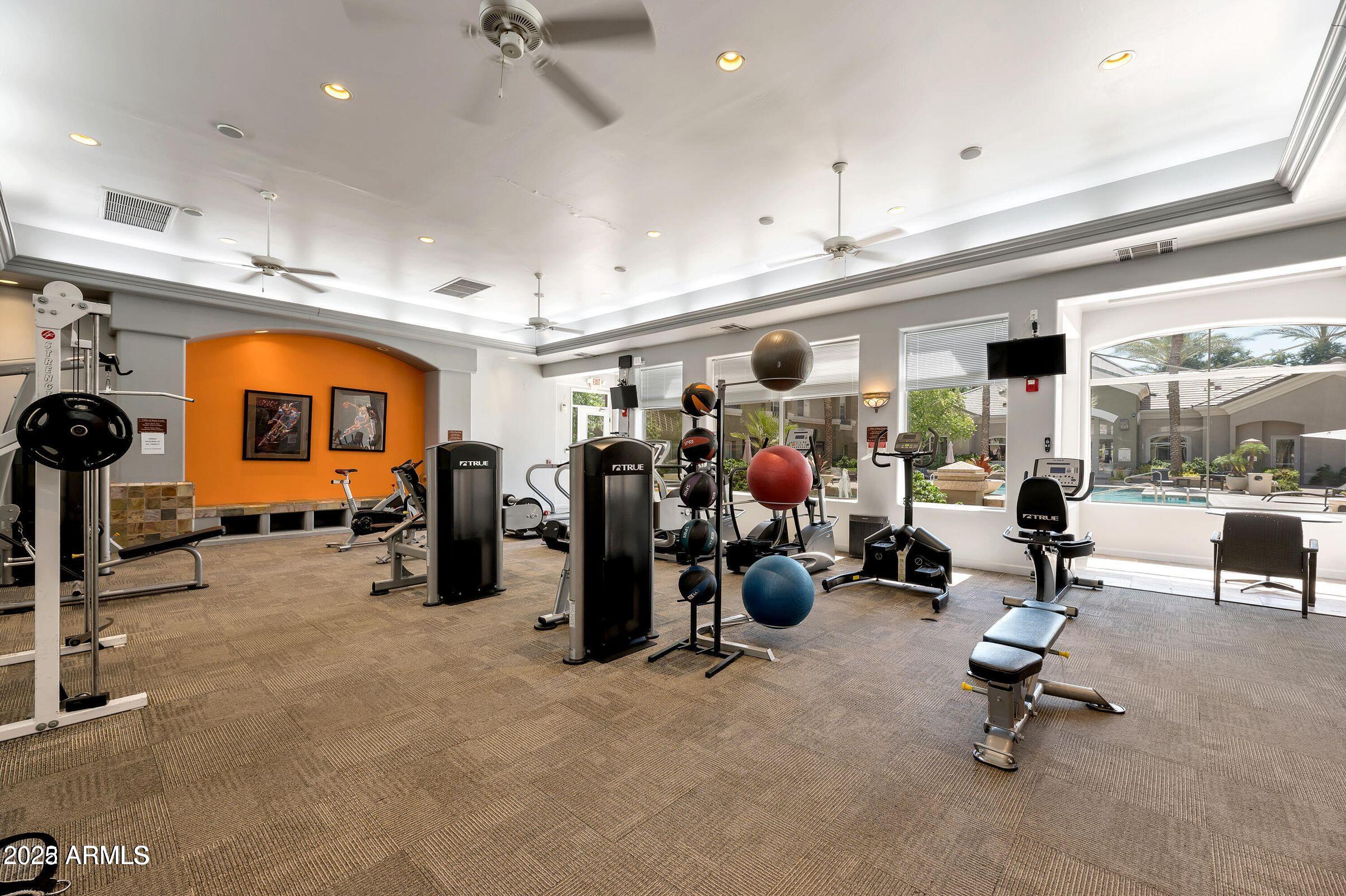 4455 E PARADISE VILLAGE Parkway S 1059