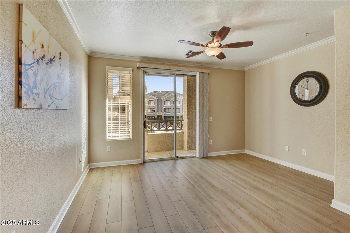 4455 E PARADISE VILLAGE Parkway S 1059