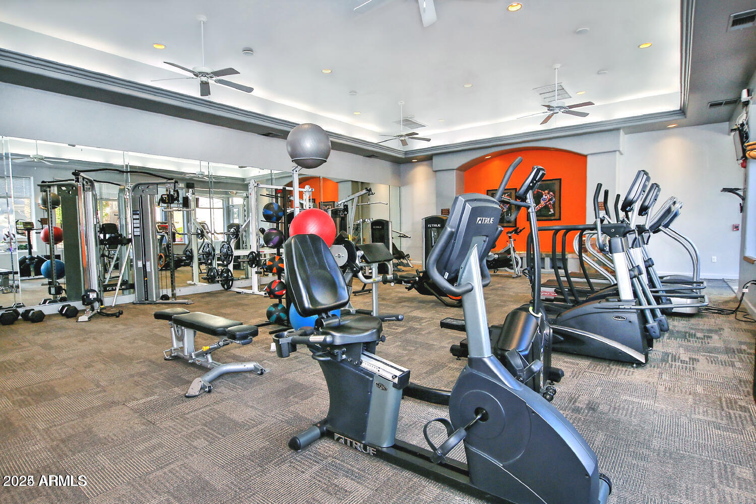 4455 E PARADISE VILLAGE Parkway S 1059