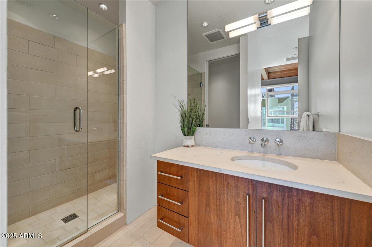 4745 N SCOTTSDALE Road Unit: 3006