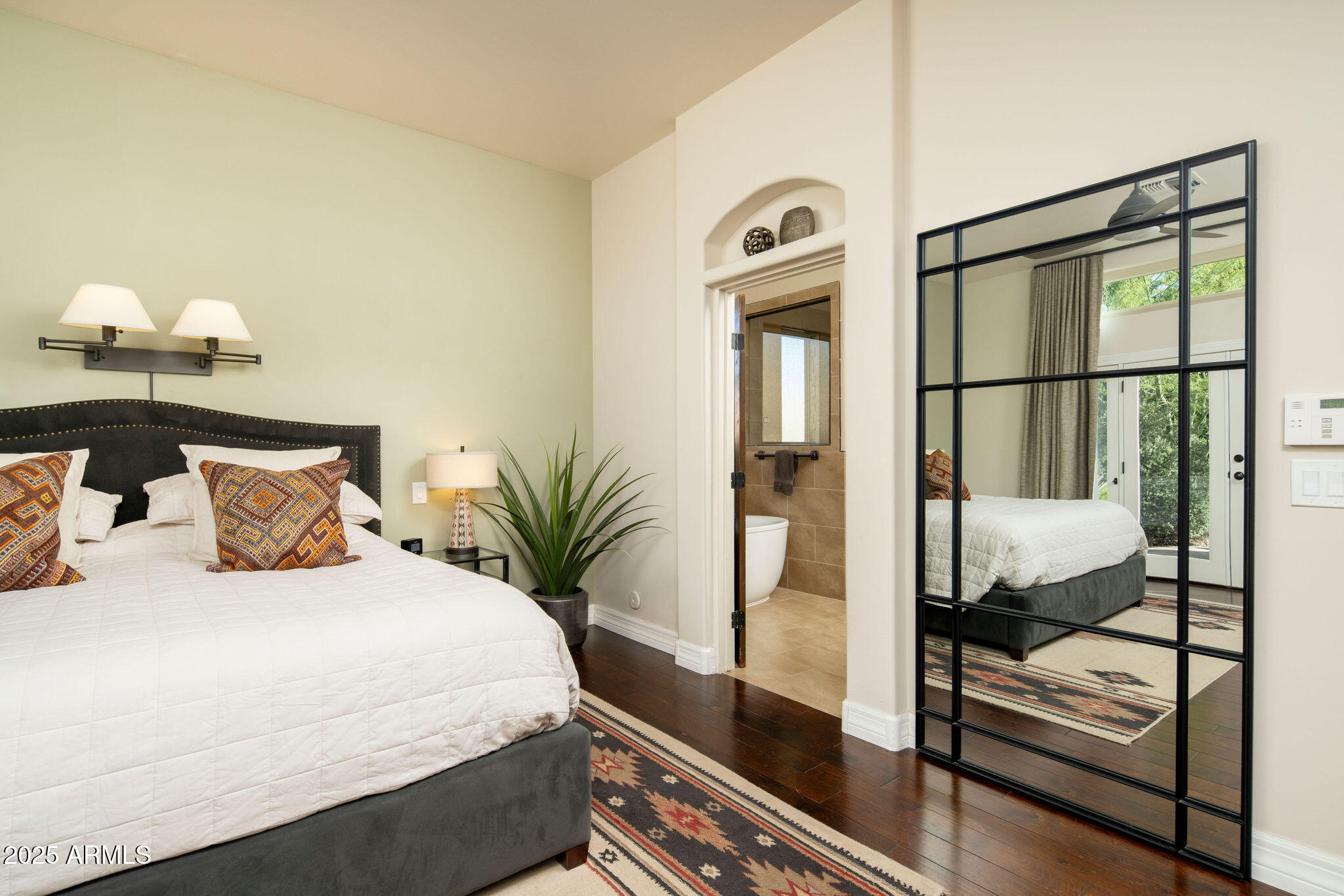 9847 E HIDDEN GREEN Drive