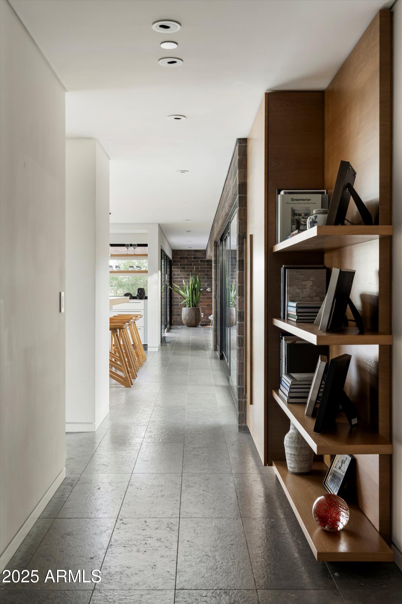 6200 E HUMMINGBIRD Lane