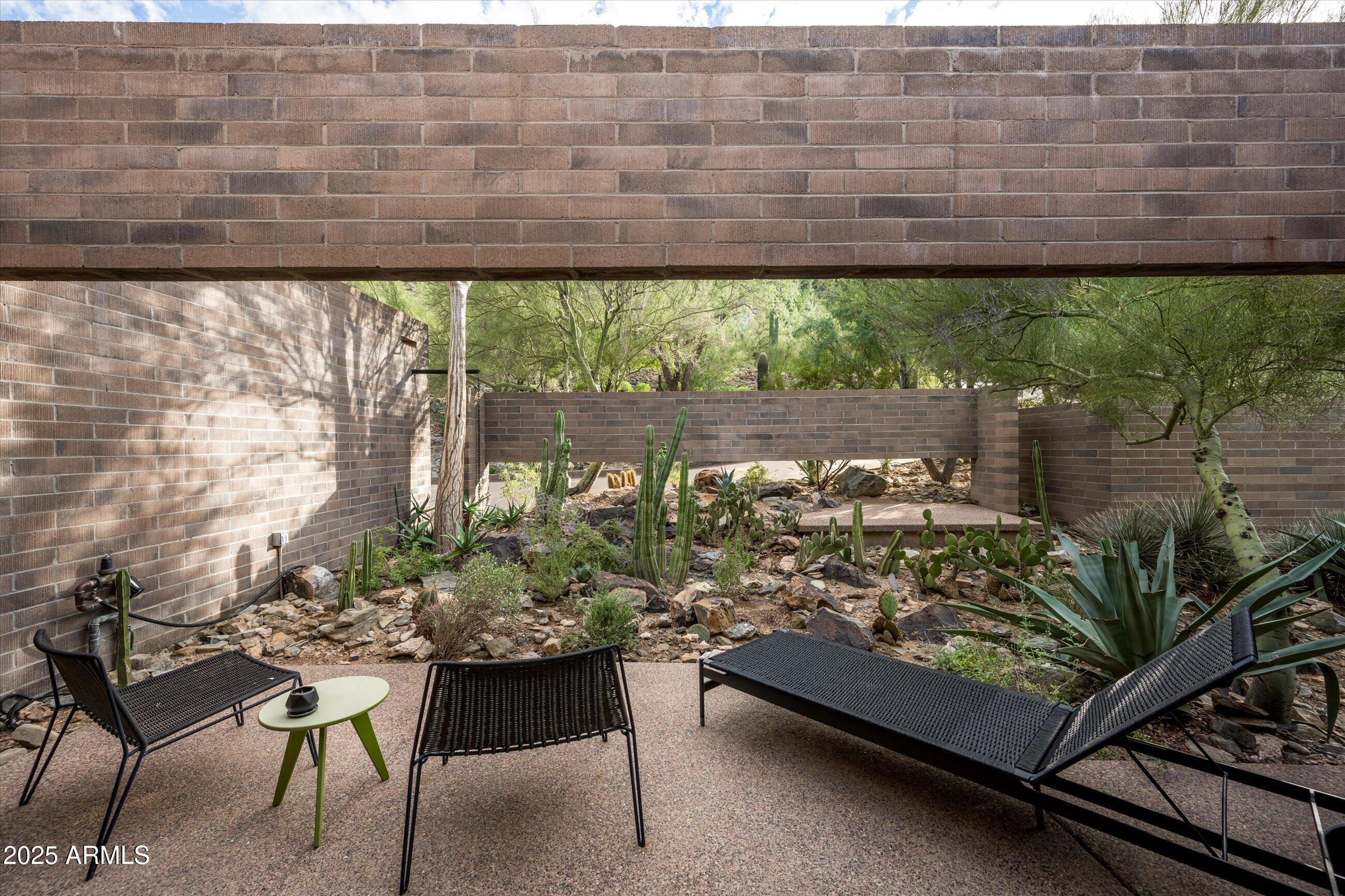 6200 E HUMMINGBIRD Lane