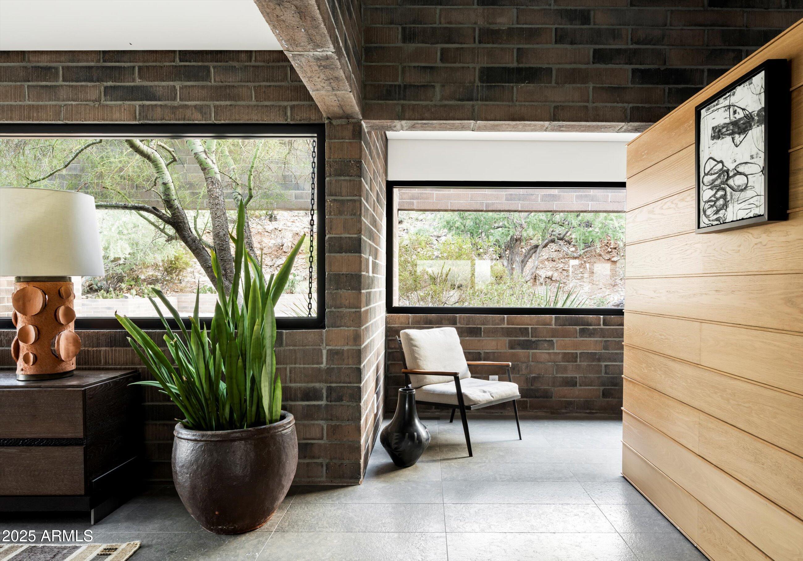 6200 E HUMMINGBIRD Lane