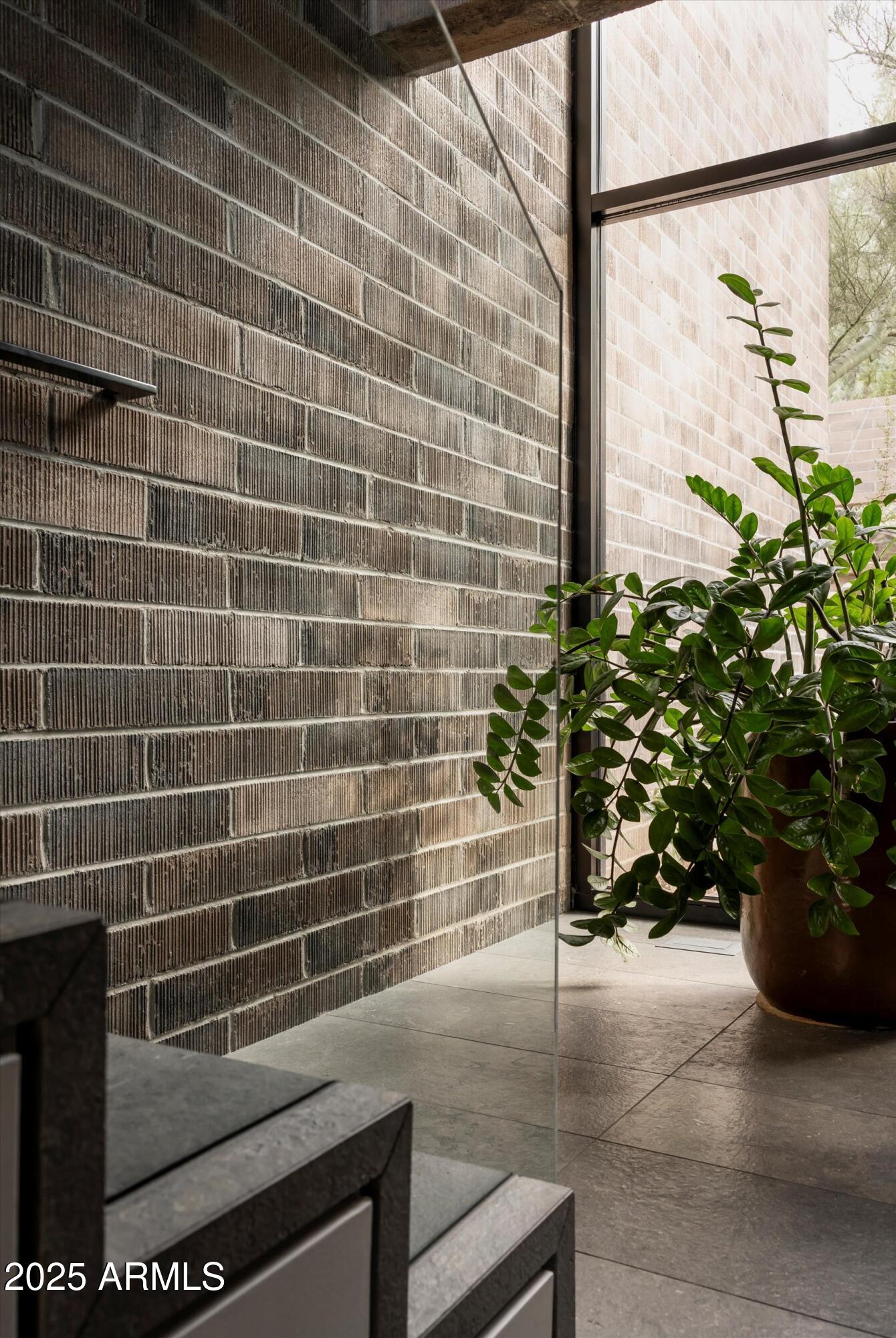 6200 E HUMMINGBIRD Lane