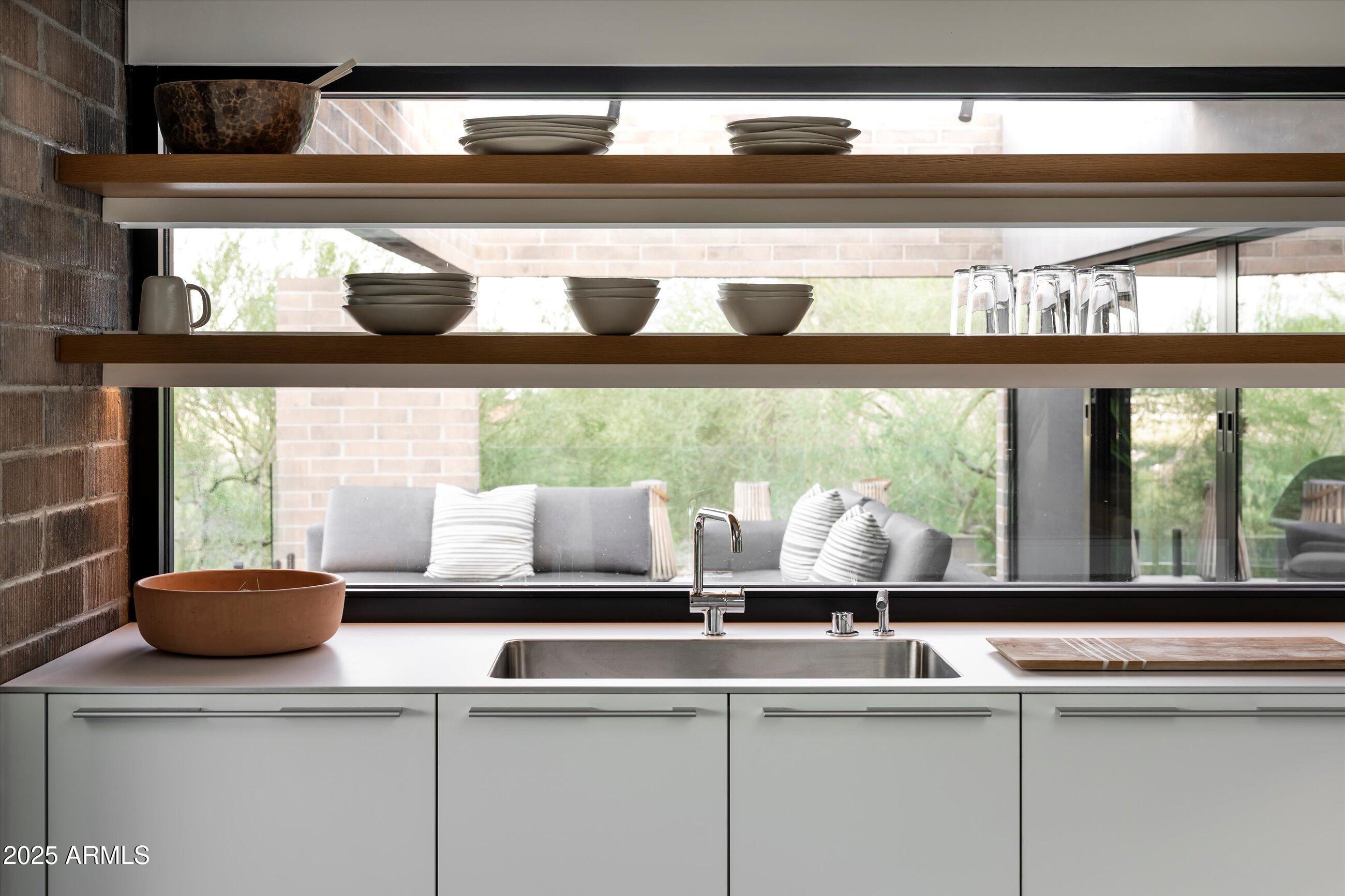 6200 E HUMMINGBIRD Lane