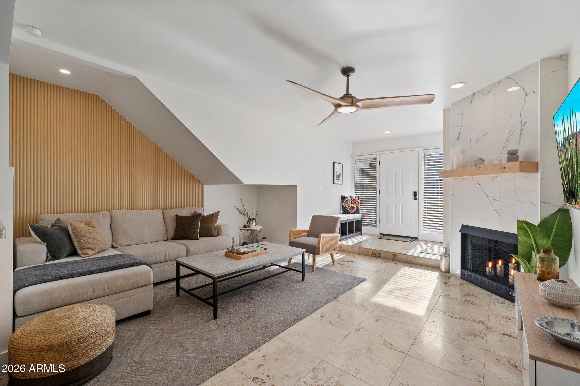 1820 E MORTEN Avenue 117