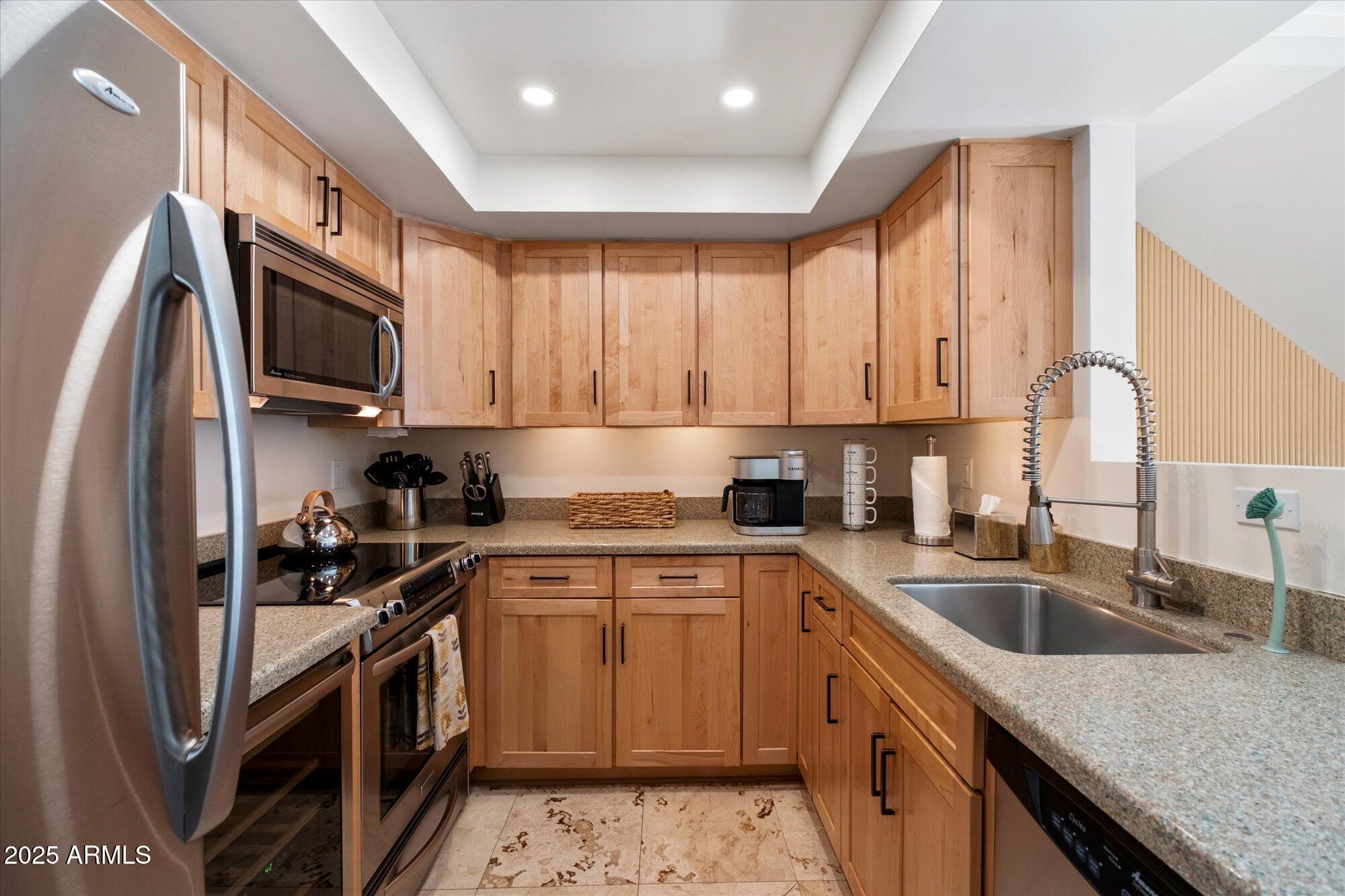 1820 E MORTEN Avenue 117