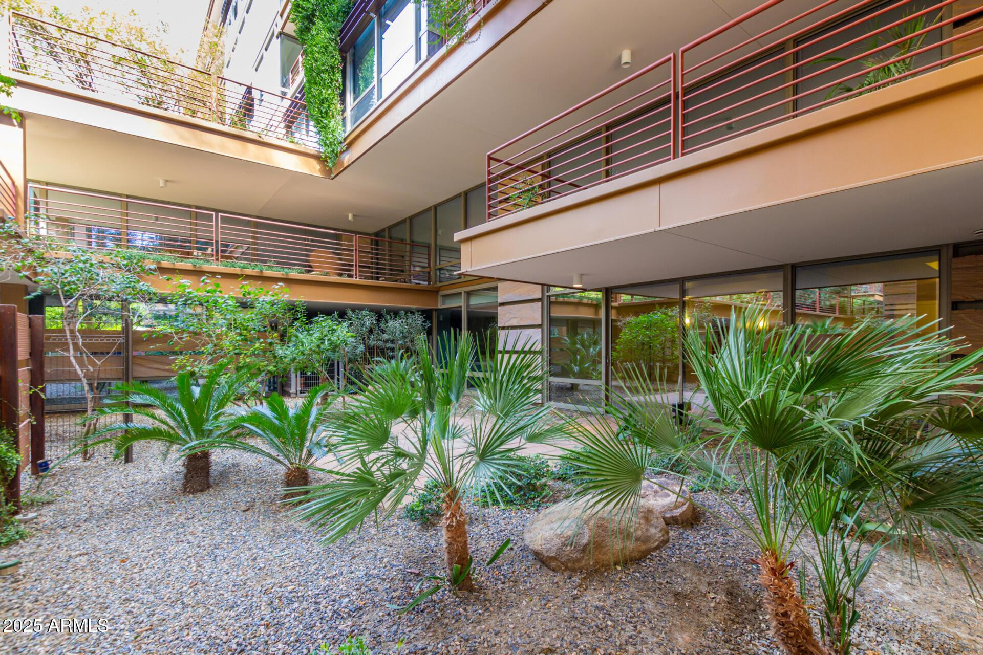 7131 E RANCHO VISTA Drive 6010