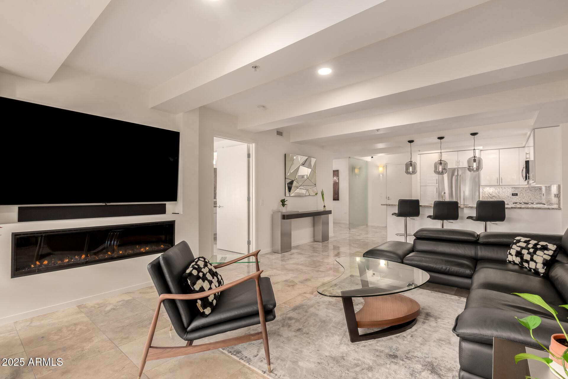 7131 E RANCHO VISTA Drive 6010