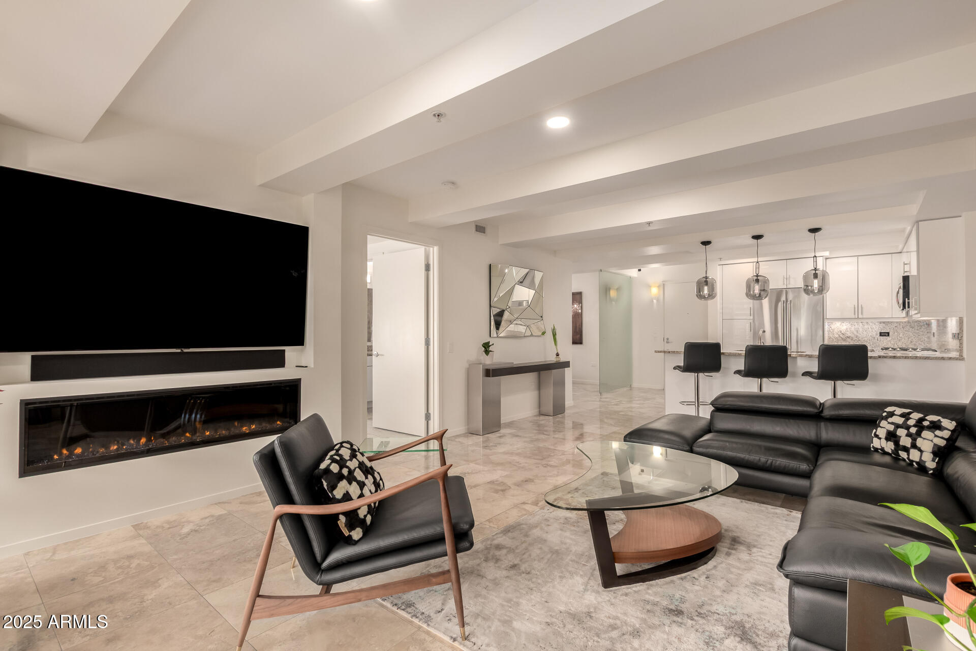 7131 E RANCHO VISTA Drive 6010