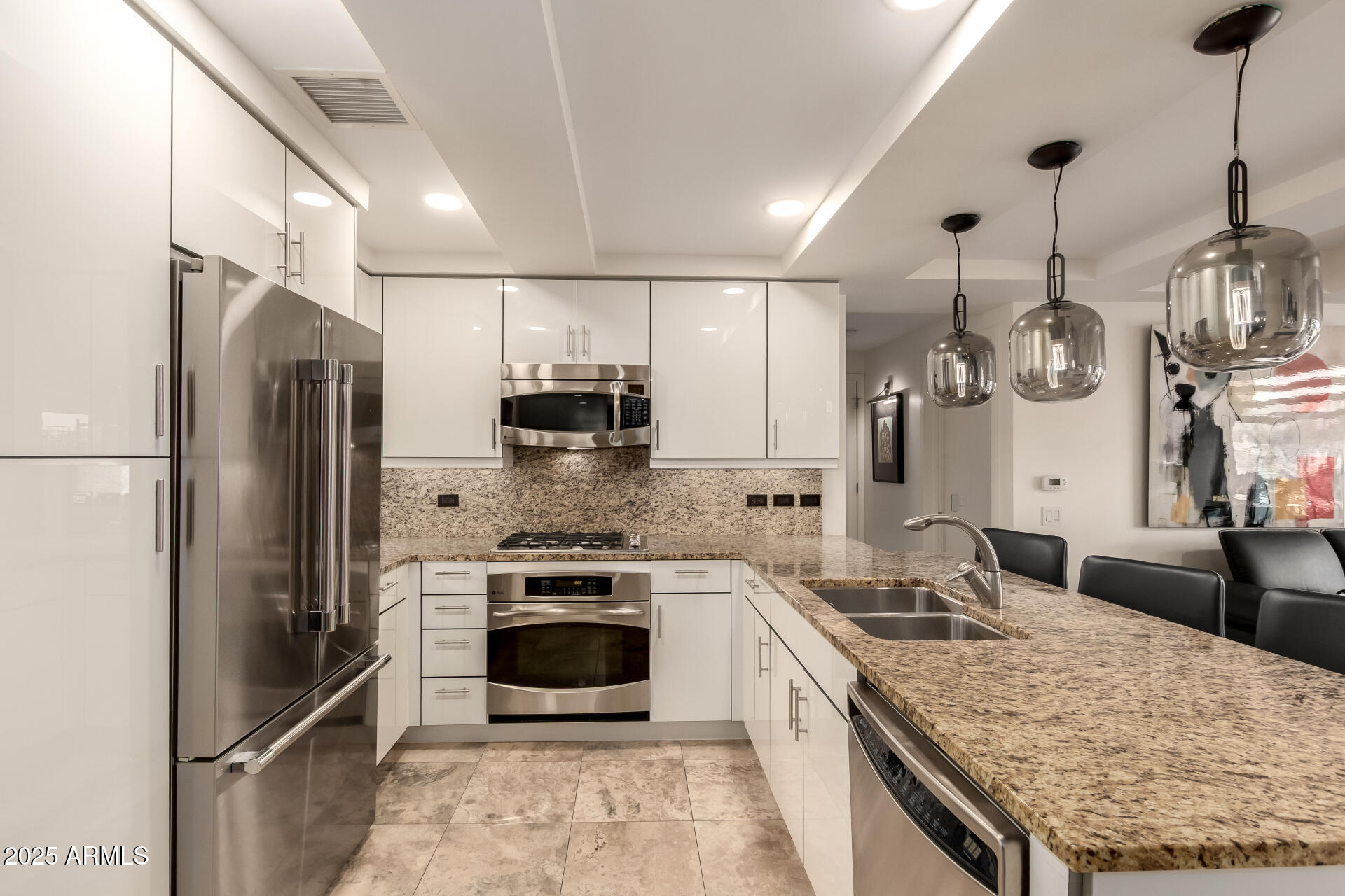 7131 E RANCHO VISTA Drive 6010