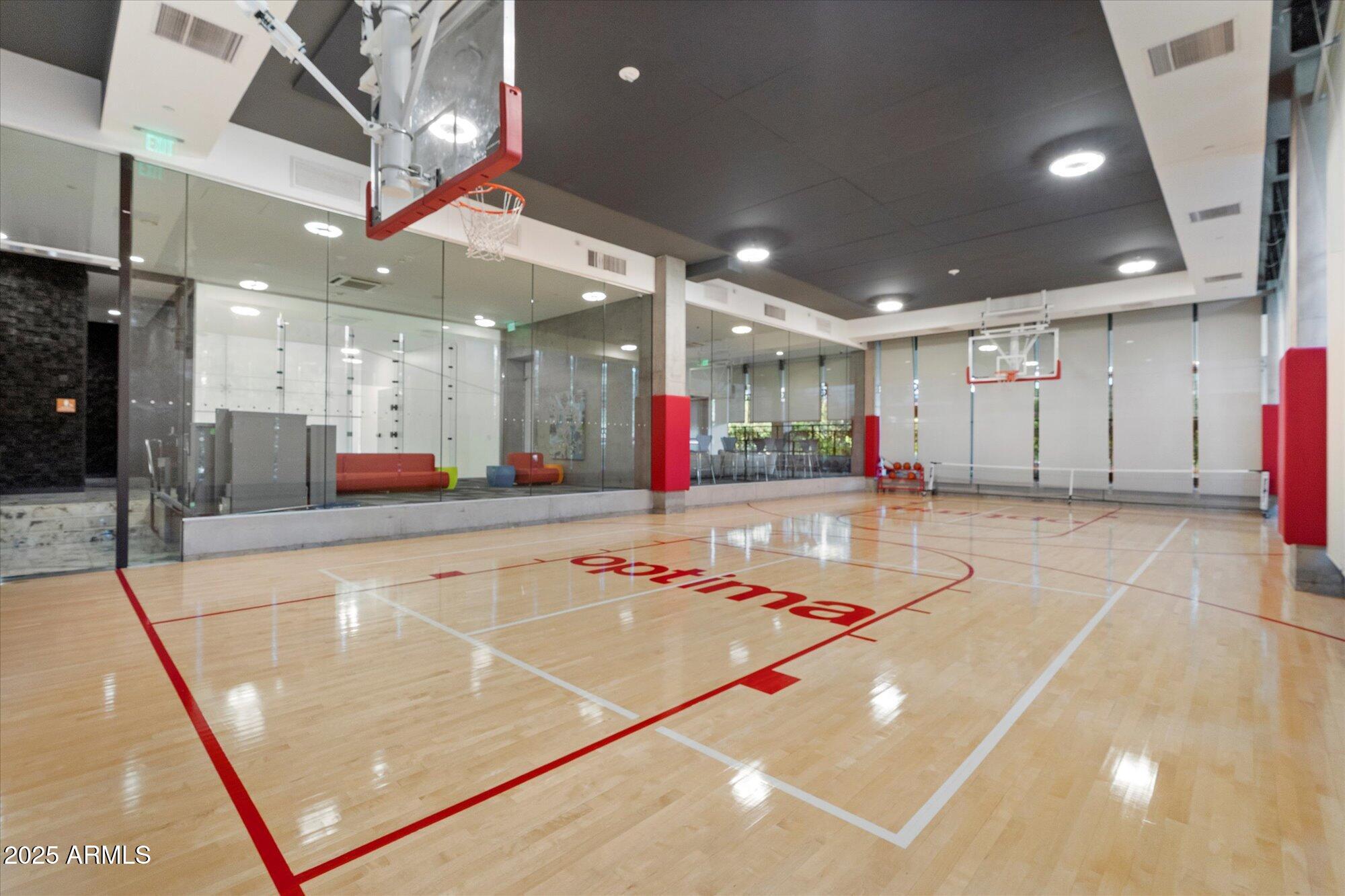 7180 E KIERLAND Boulevard 714