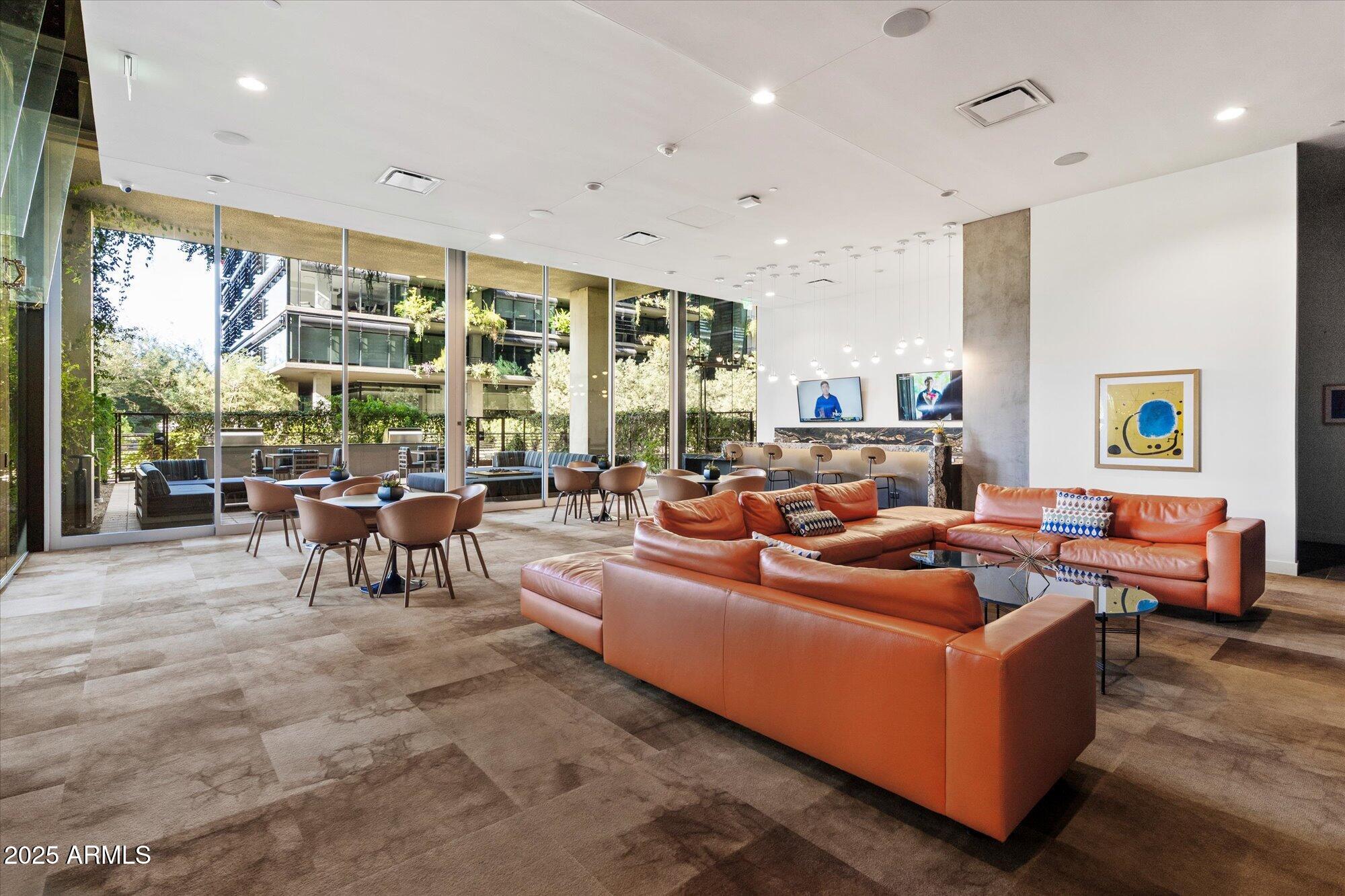 7180 E KIERLAND Boulevard 714