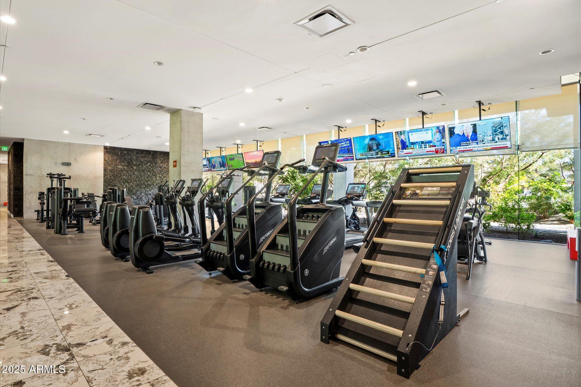 7180 E KIERLAND Boulevard 714