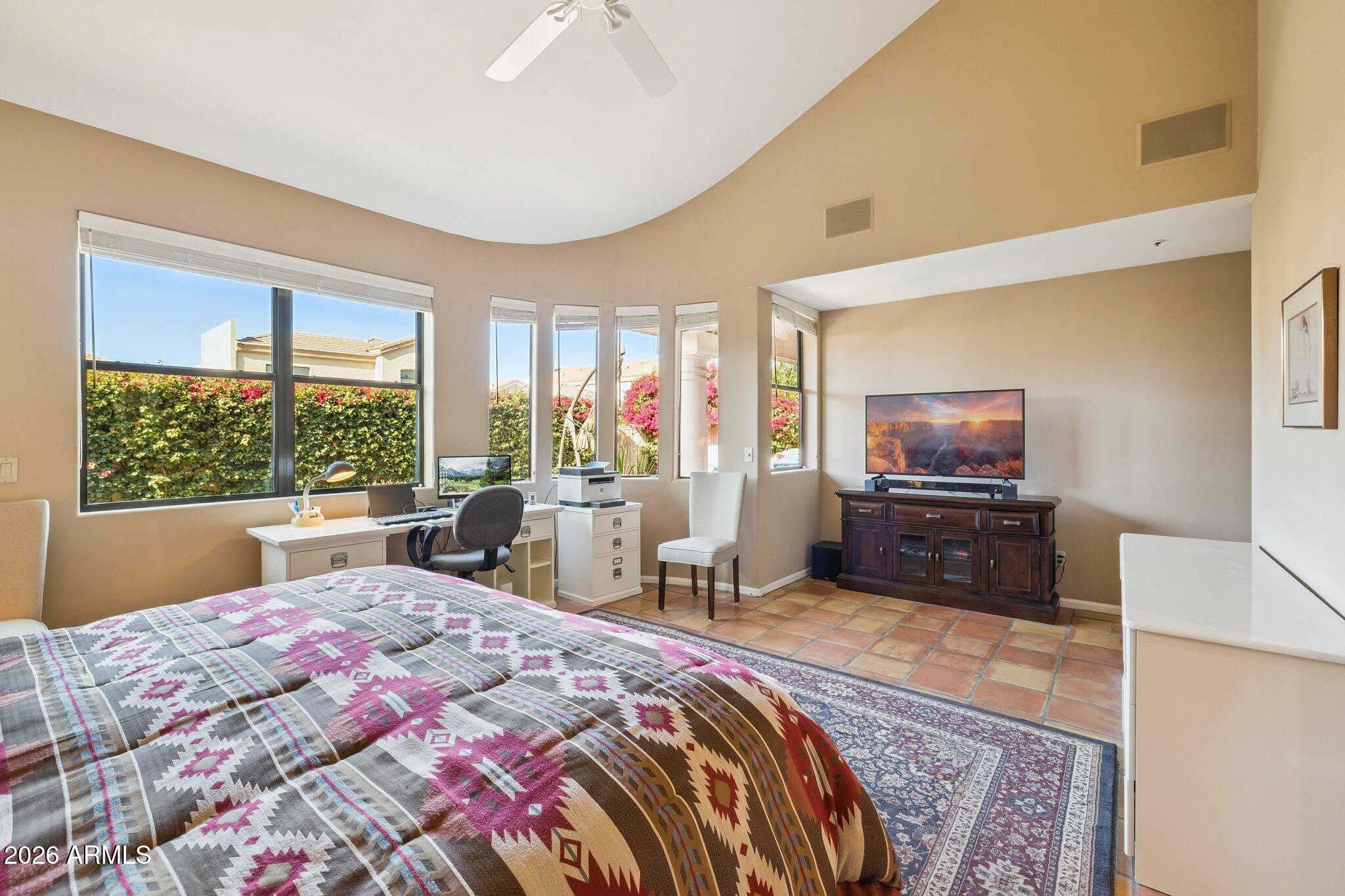 8100 E CAMELBACK Road 129