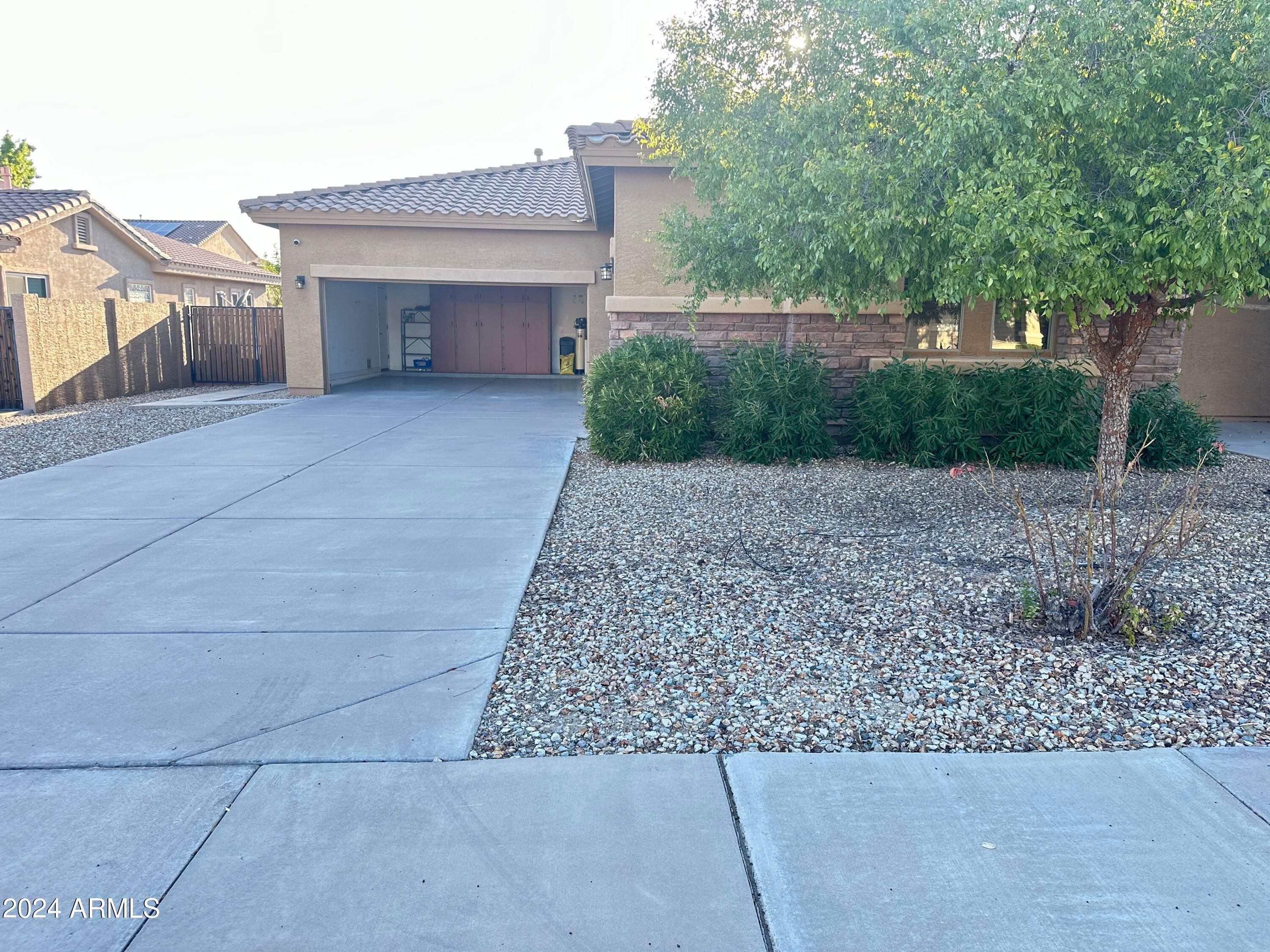4590 N 153rd Avenue