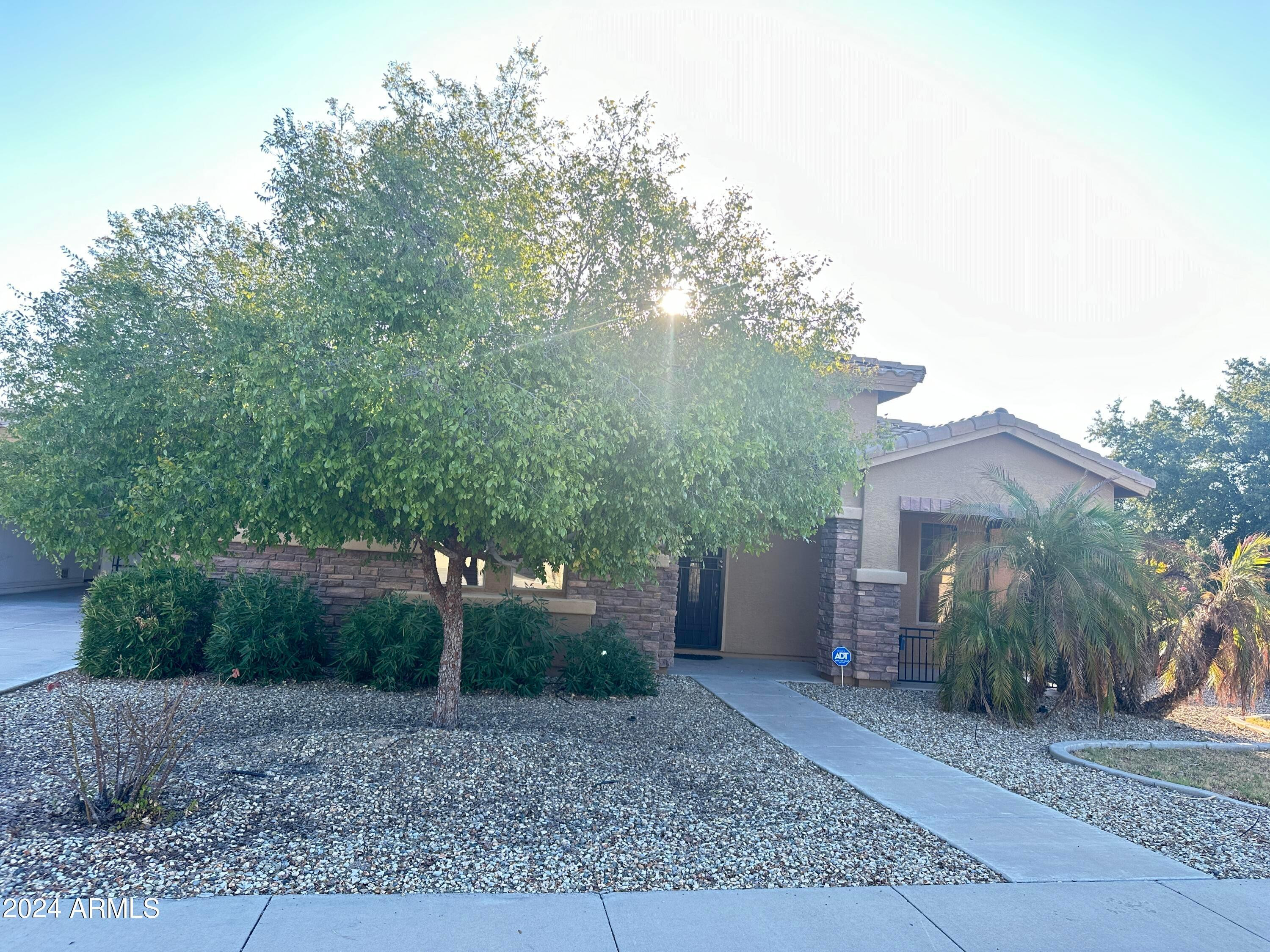 4590 N 153rd Avenue