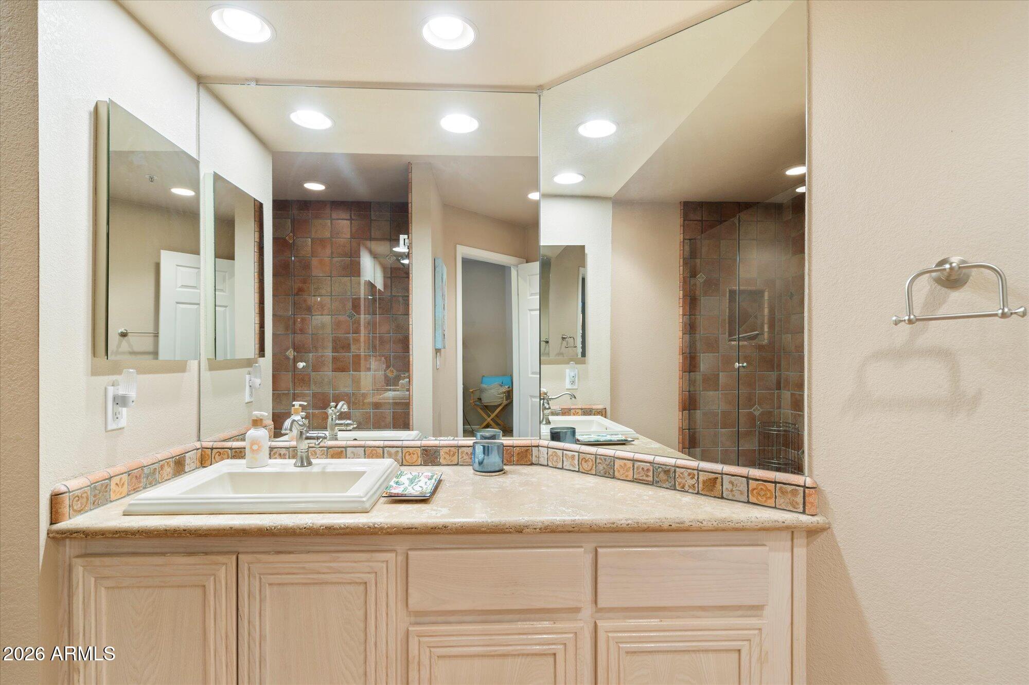 7740 E GAINEY RANCH Road 27