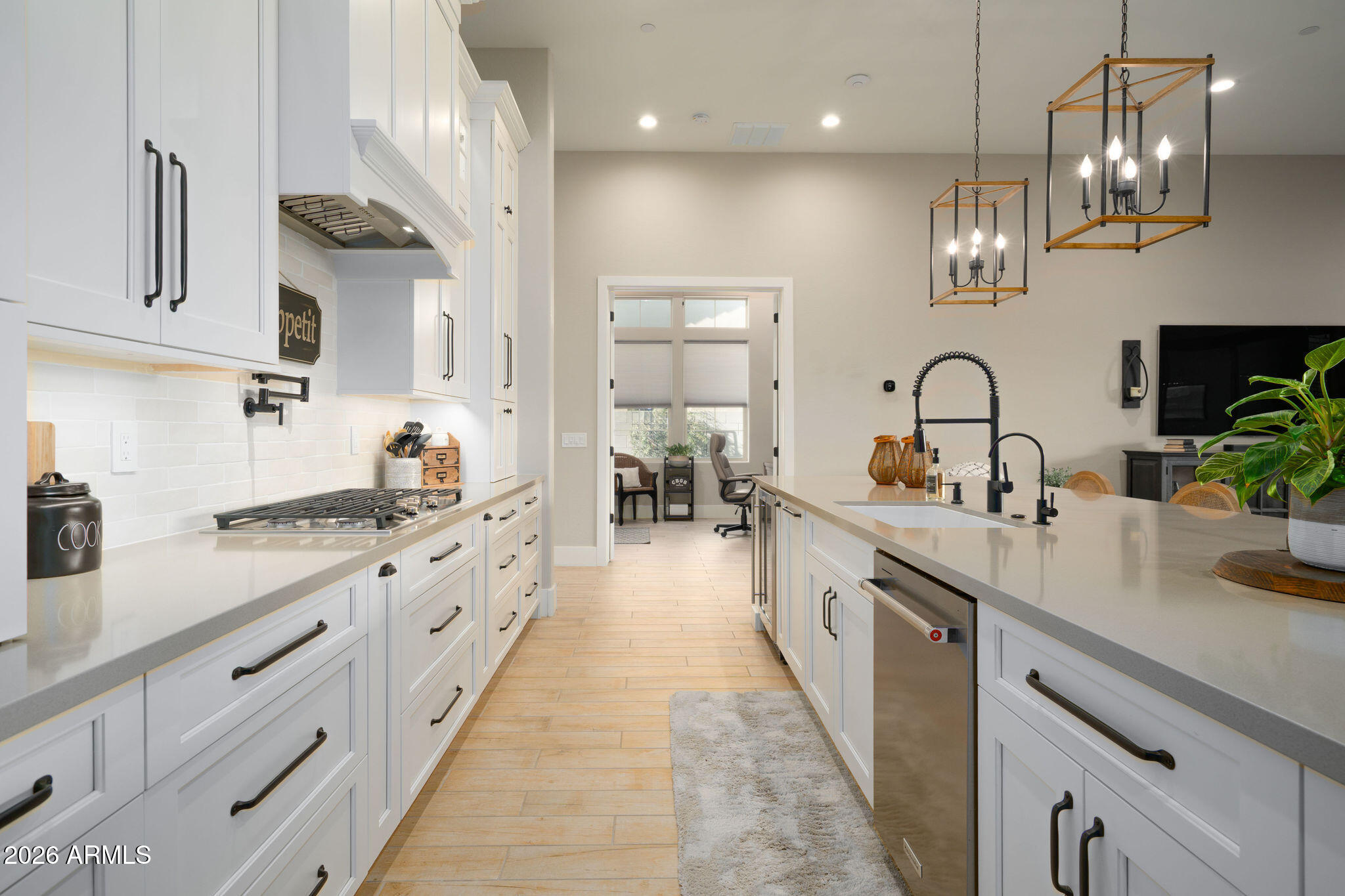 7222 E CAMINO RAYO DE LUZ