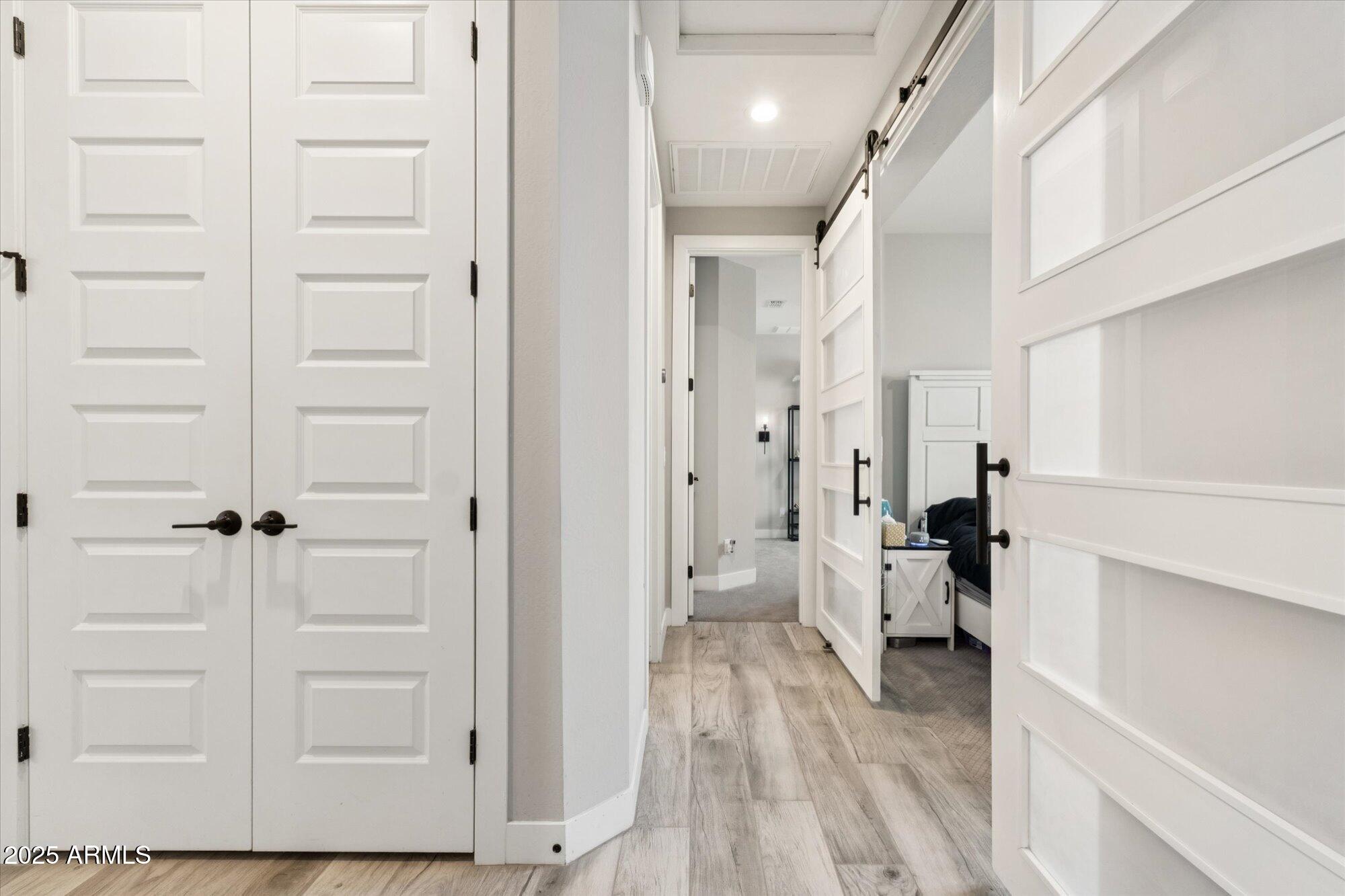 1946 W HORSETAIL Trail